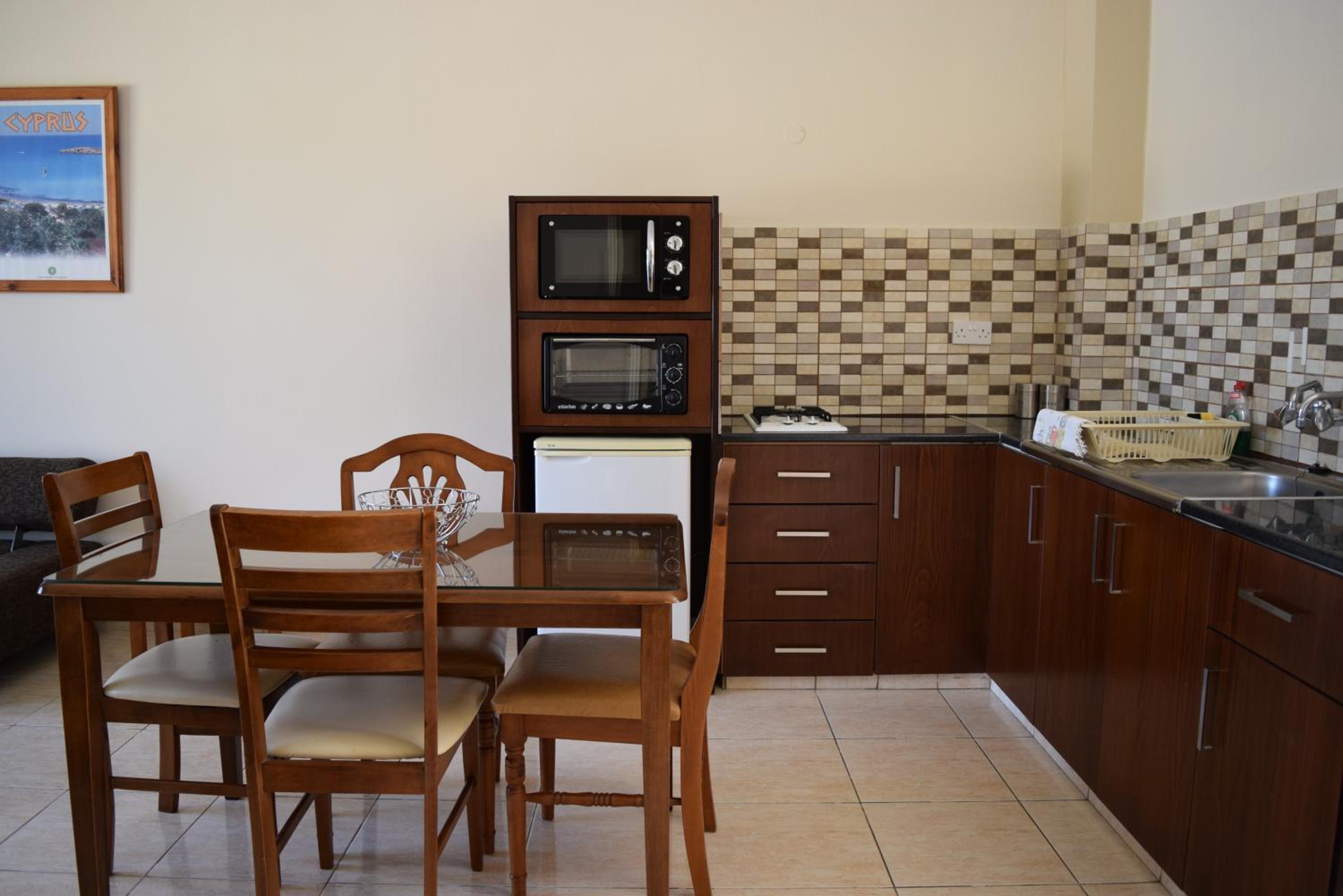 One-Bedroom Apartment (2 Adults + 1 Child) - Photo 17