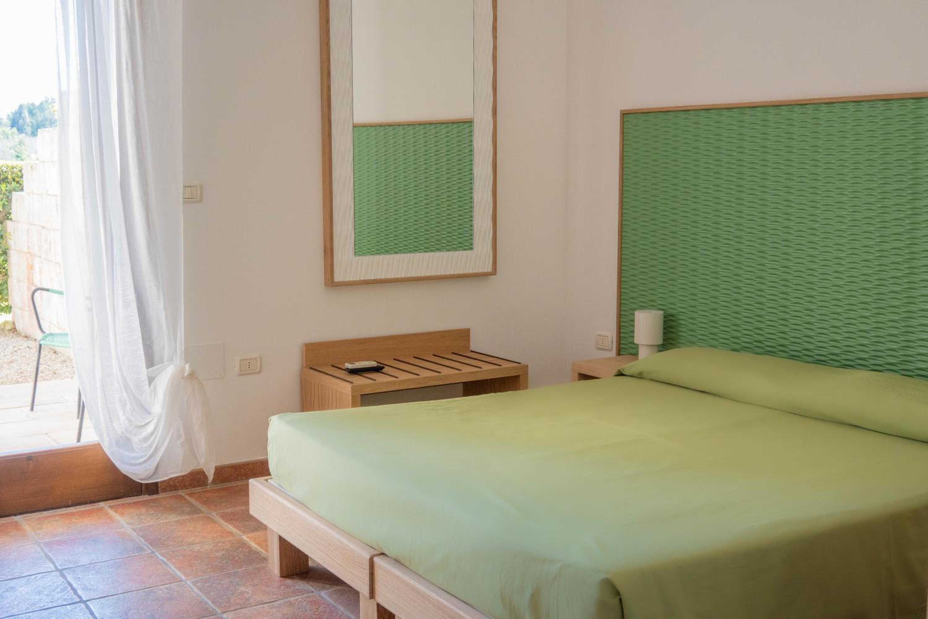 Double Room with Patio photo 3