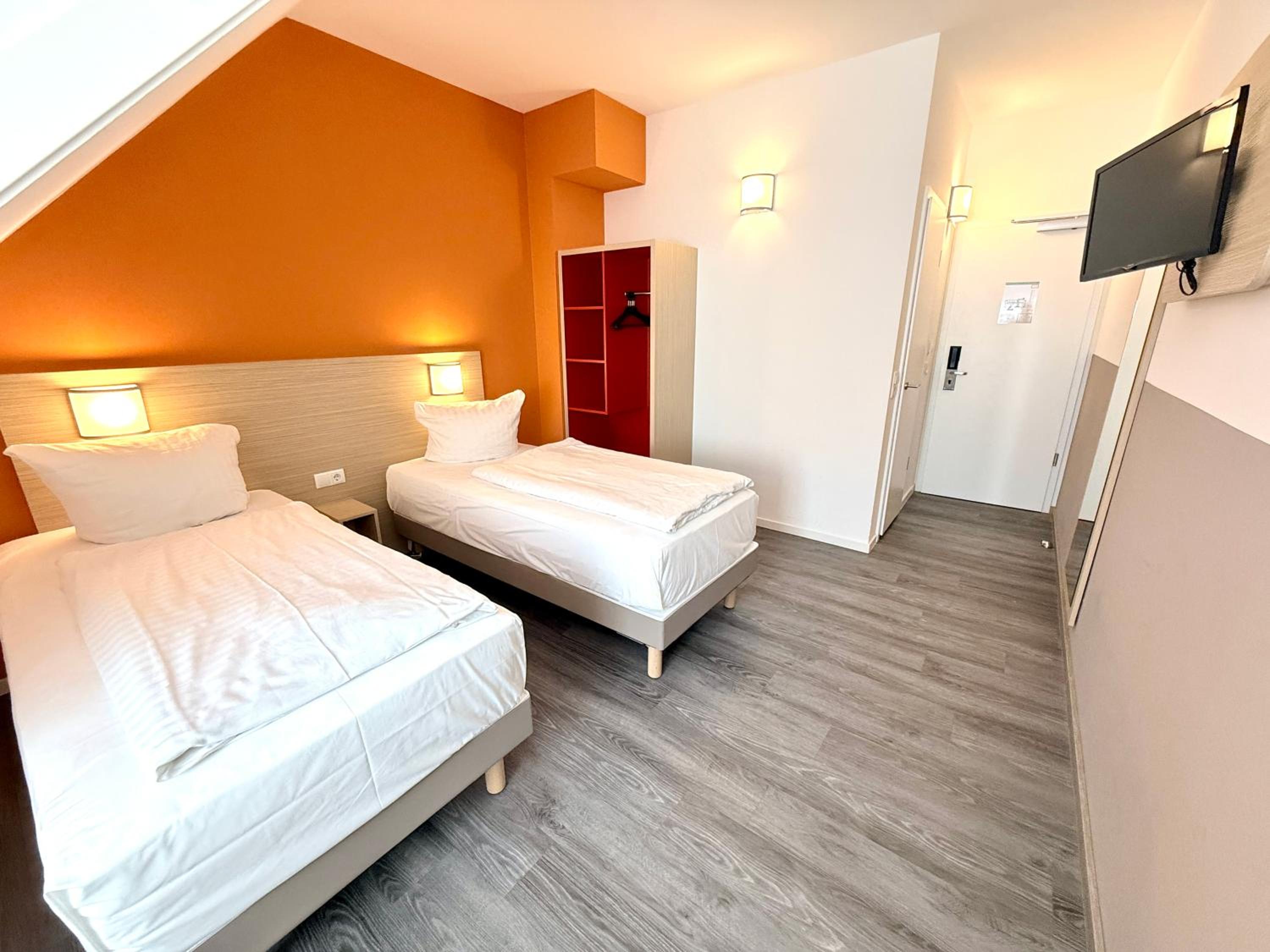 Standard Room - 2 Single Beds