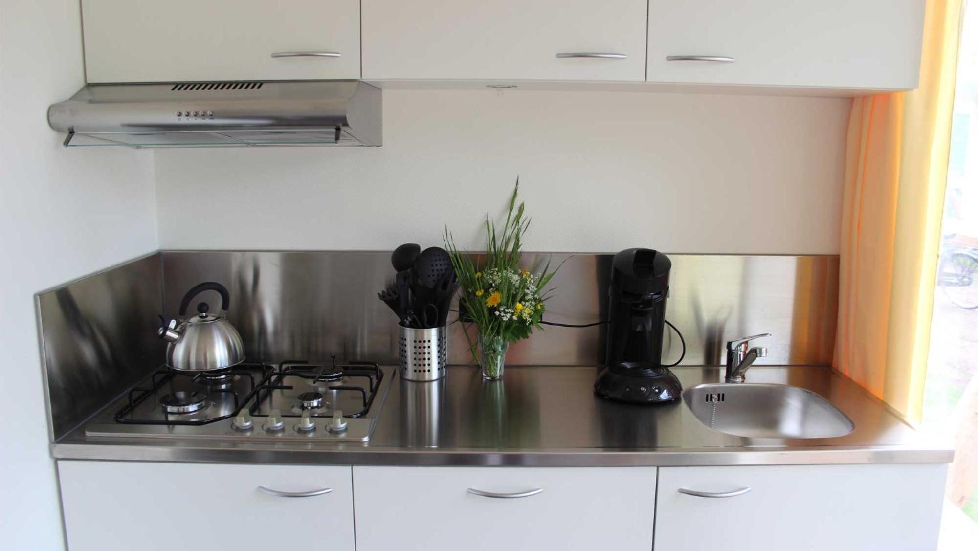Luxe kampeer cabin voor 5 personen (huisdieren niet toegestaan)