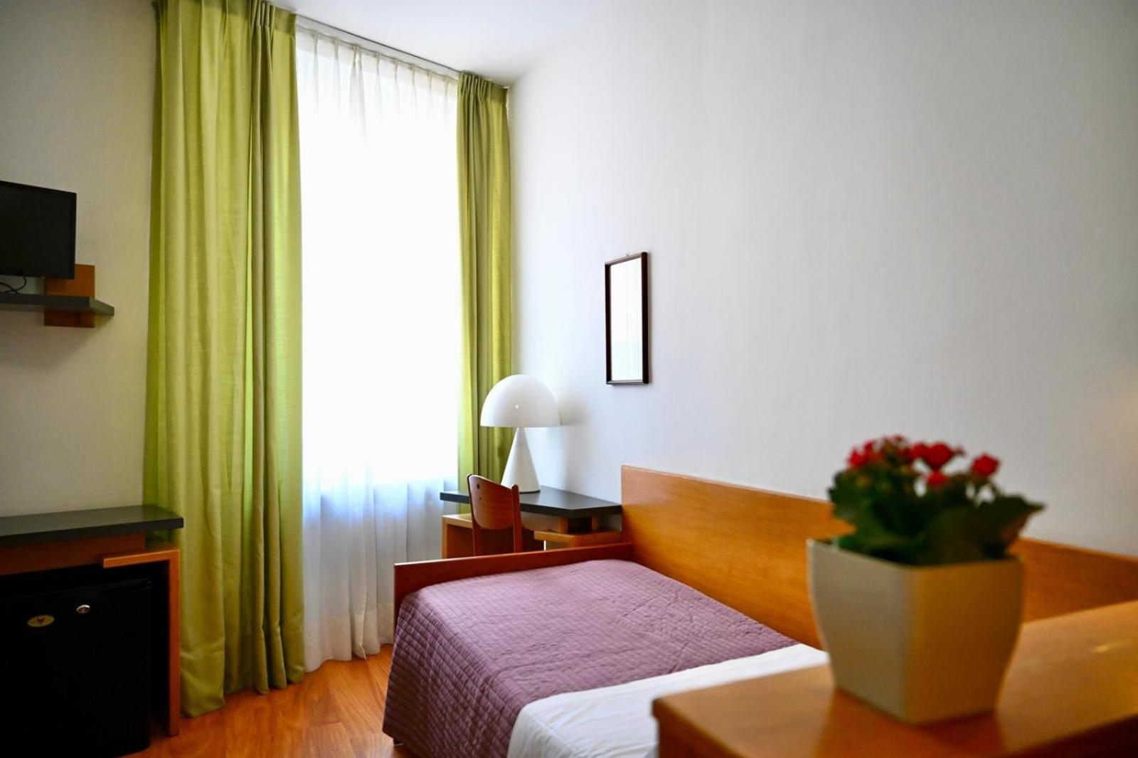 Single Room photo 1