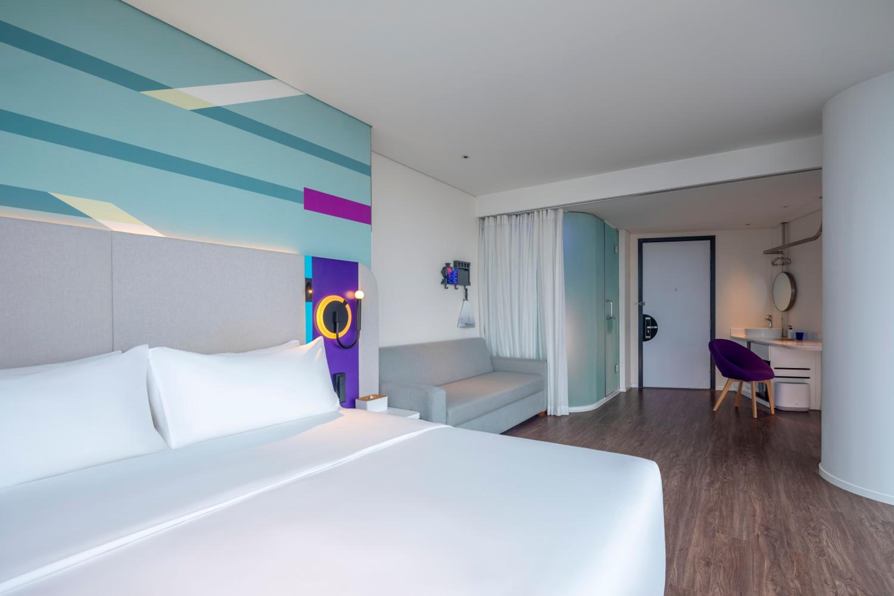 King Room with Sofa Bed