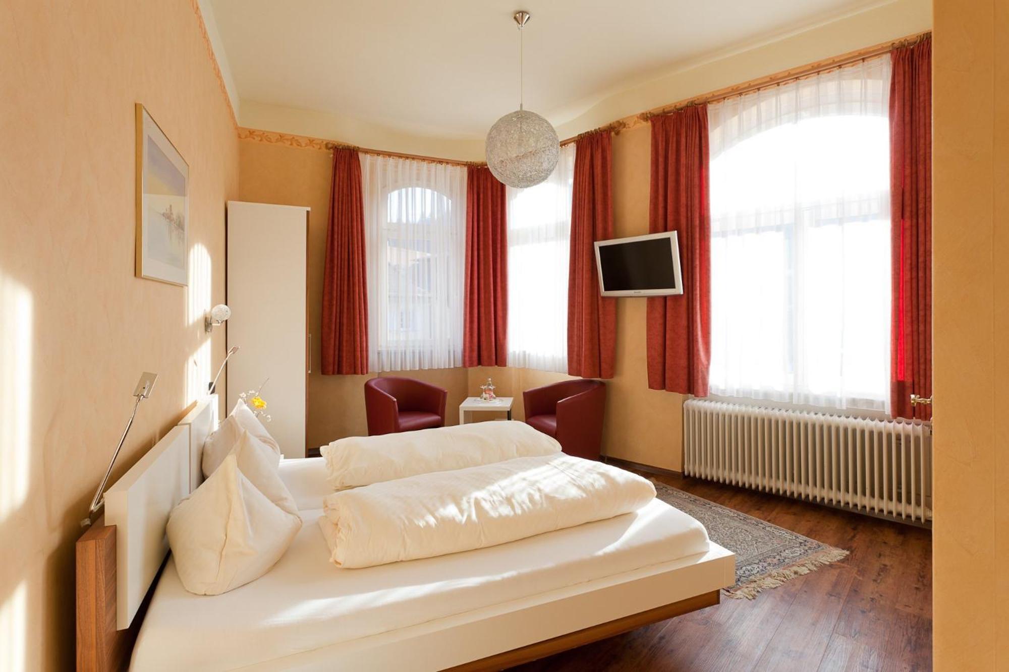 Double Room - Photo 2
