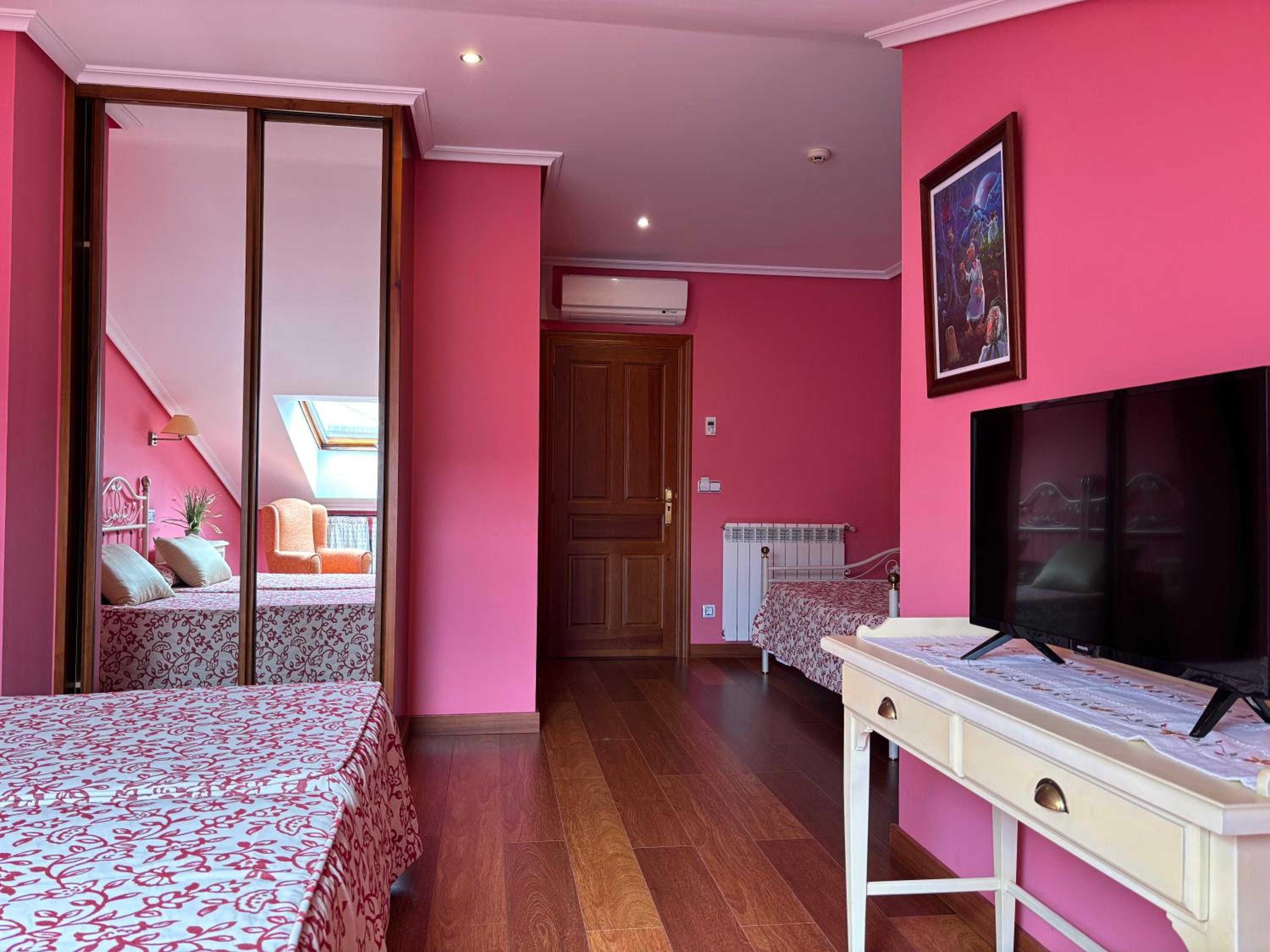 Triple Room  (2 adults + 1 child)