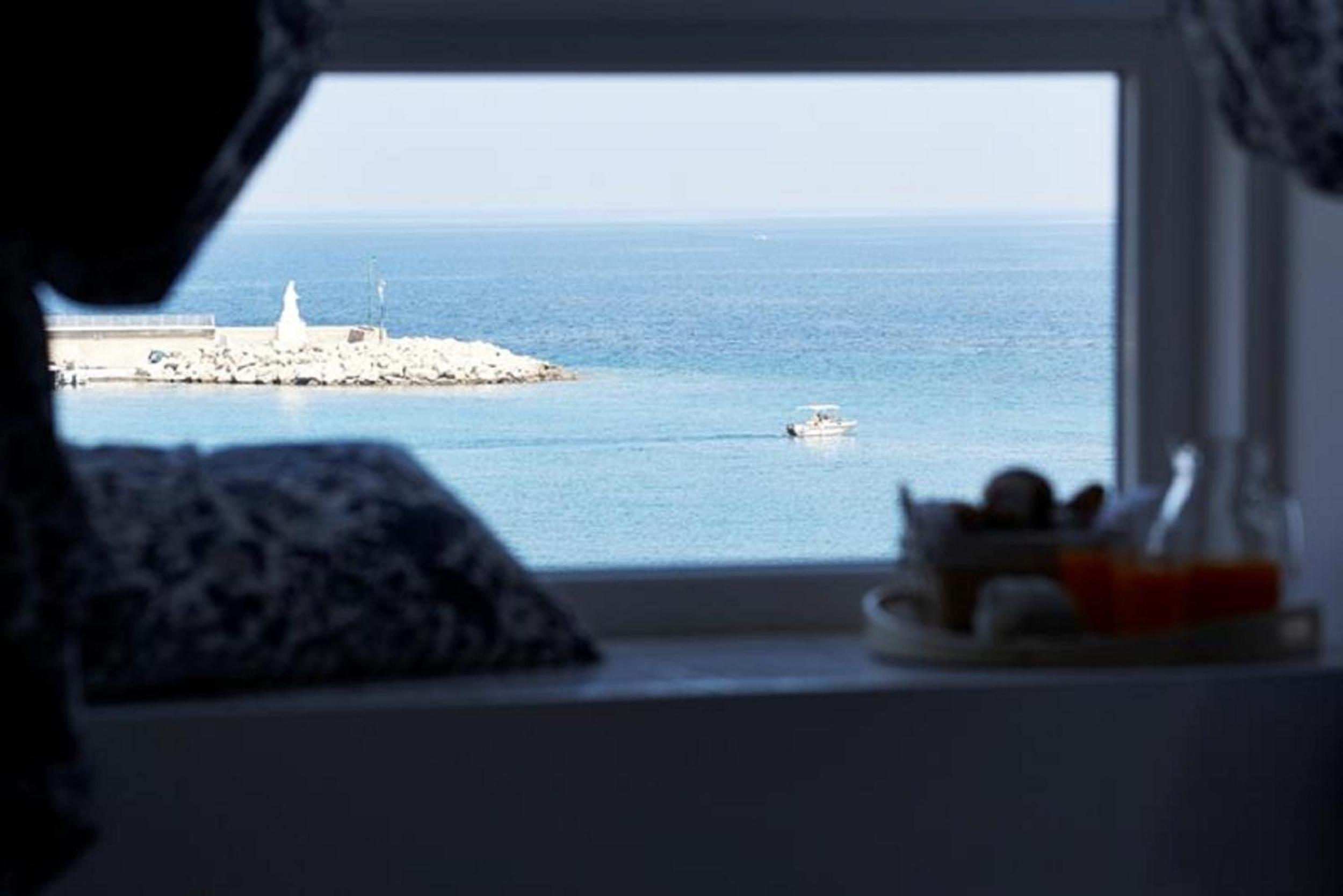 Suite with Sea View - Photo 4