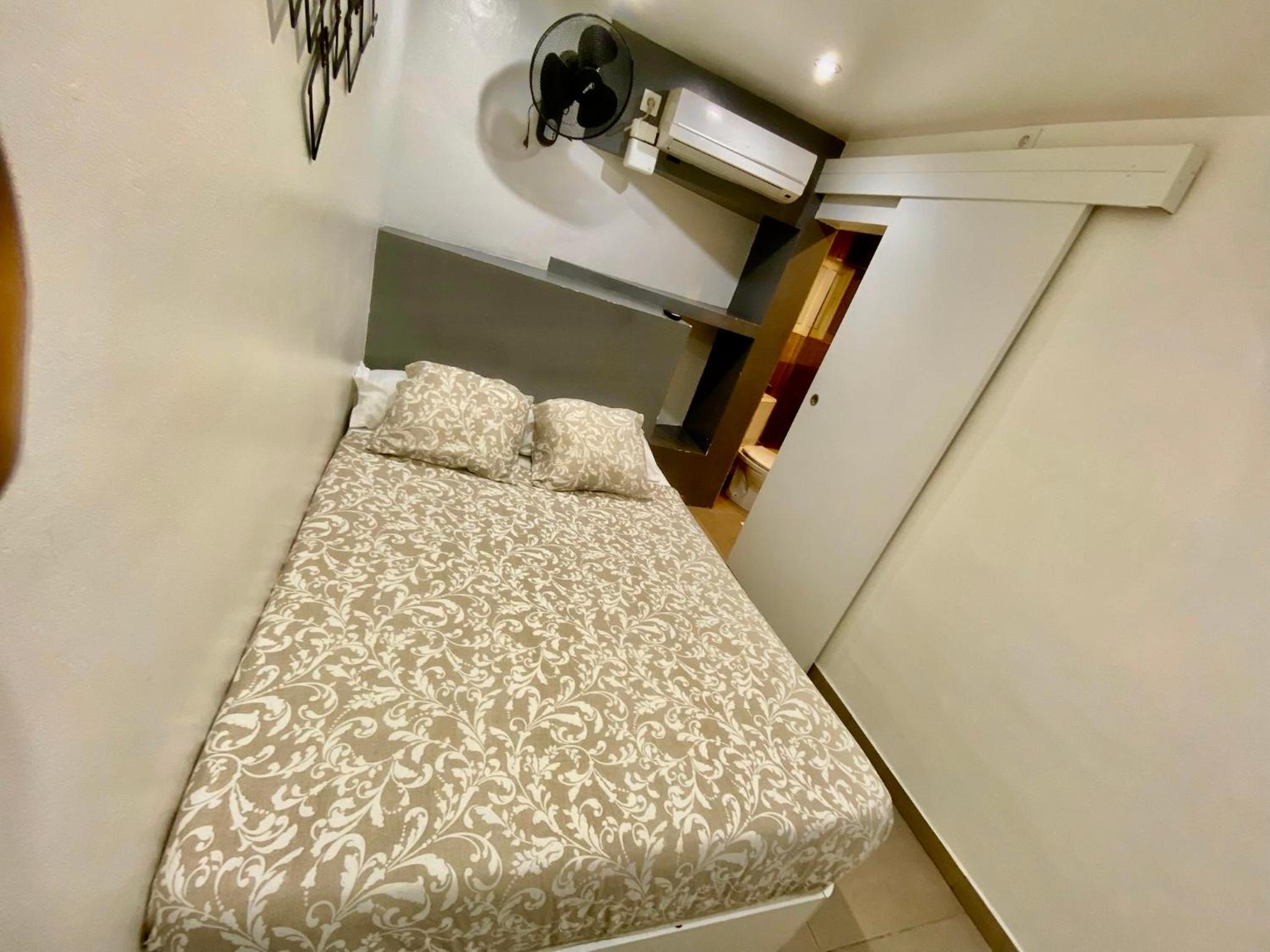 Double Room with Private Bathroom photo 2