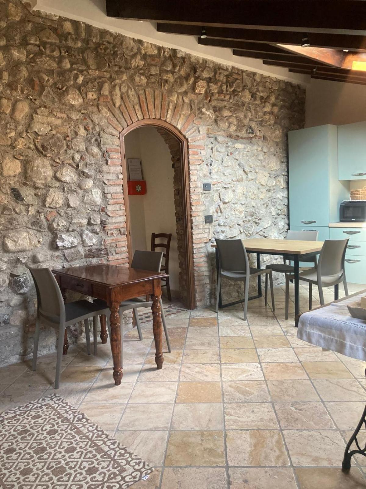 Deluxe Room (2 Adults + 1 Child)