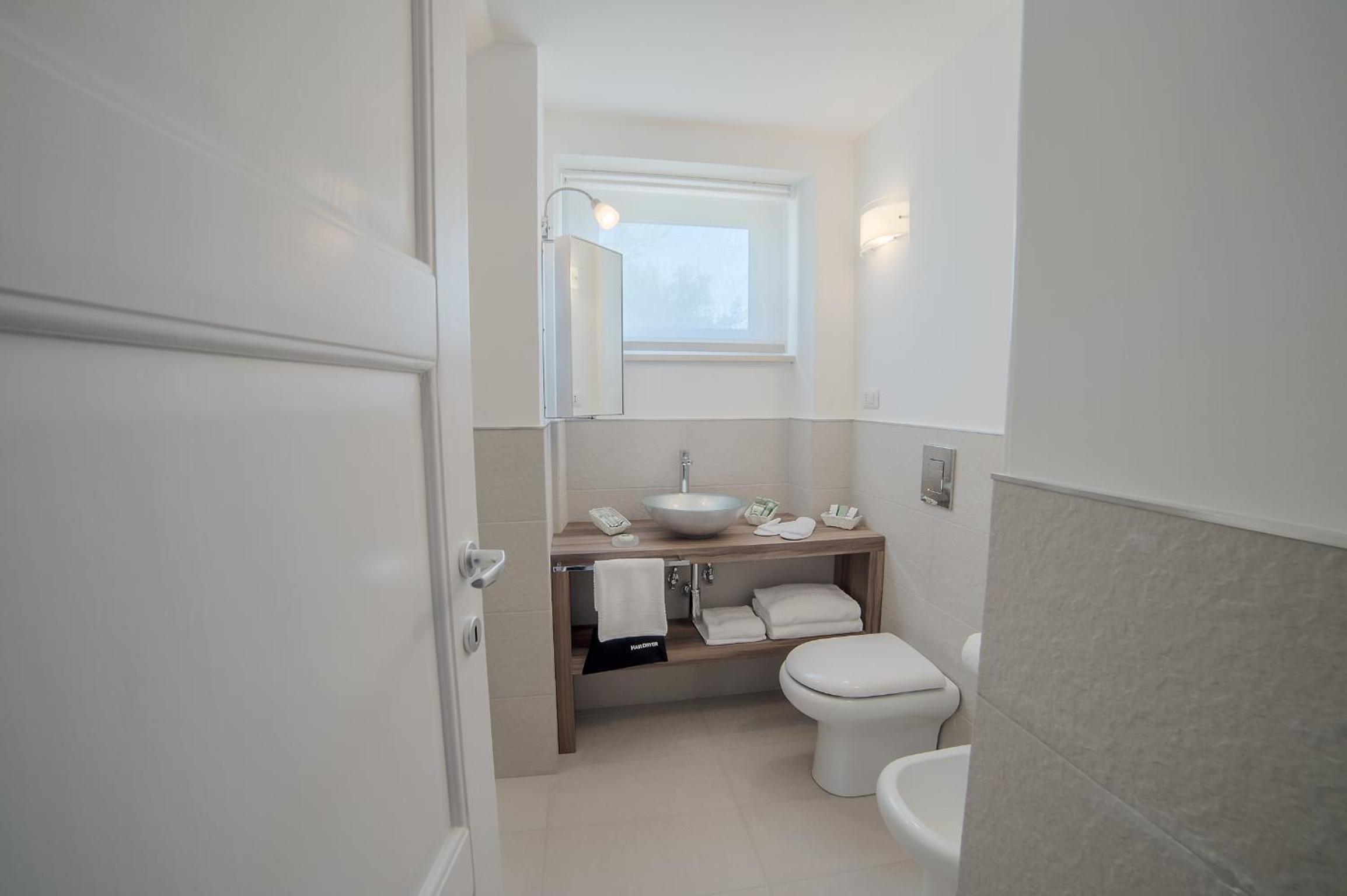 Deluxe Triple Room photo 3