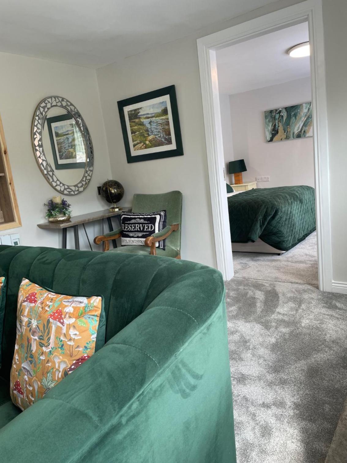 Deluxe One-Bedroom Apartment with Garden View