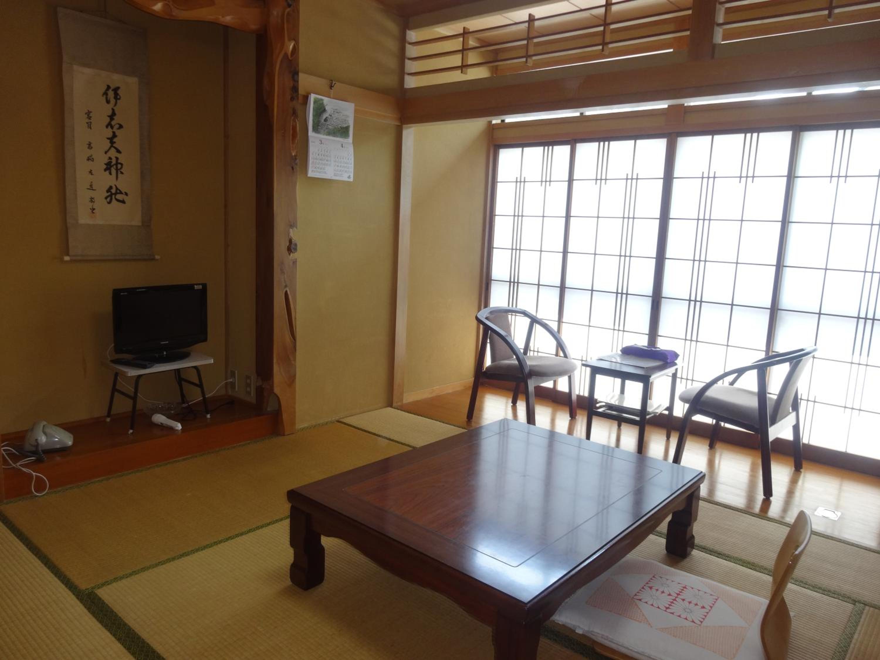 Japanese-Style Twin Room with Shared Bathroom