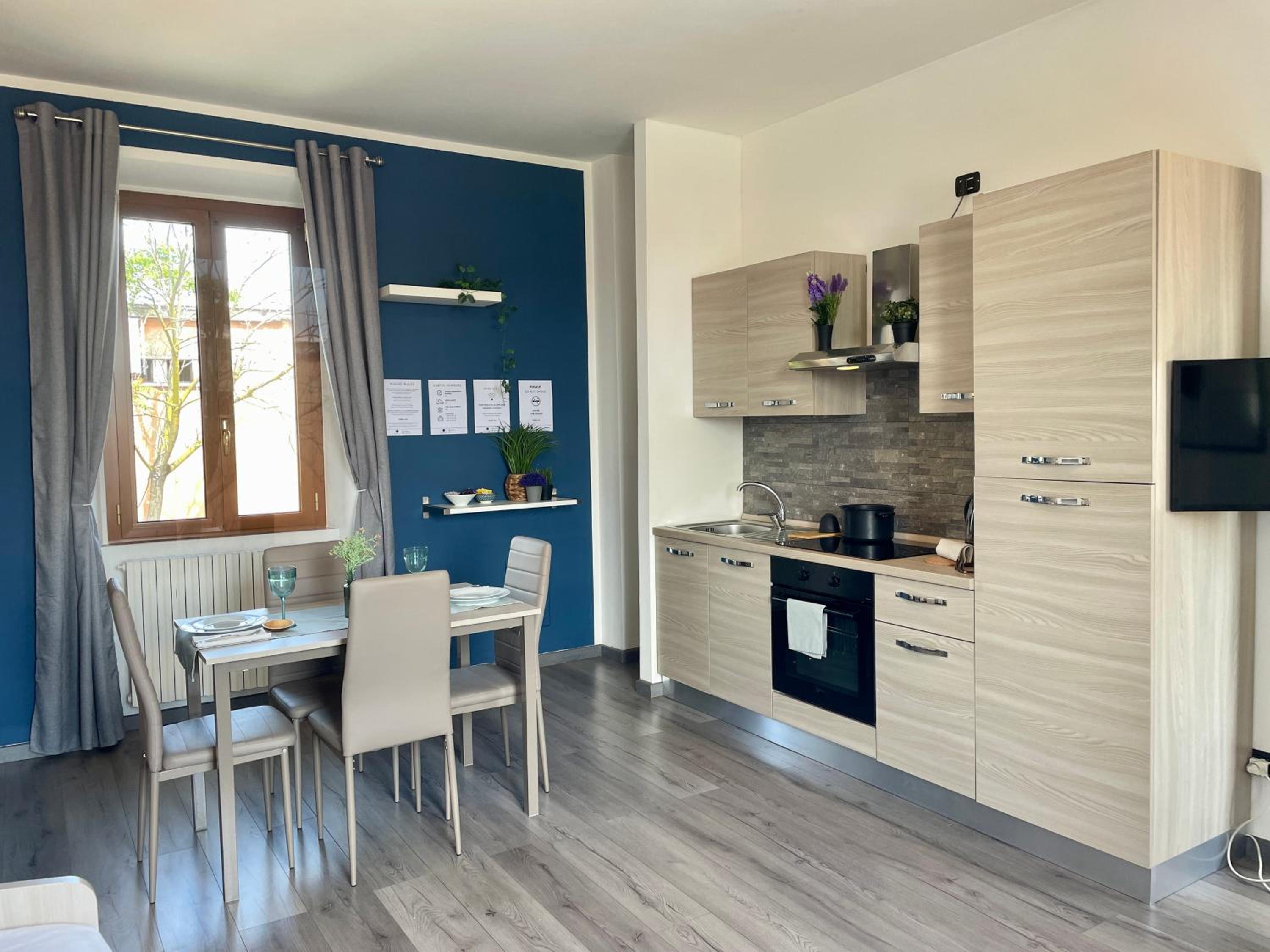 Studio Apartment photo 2