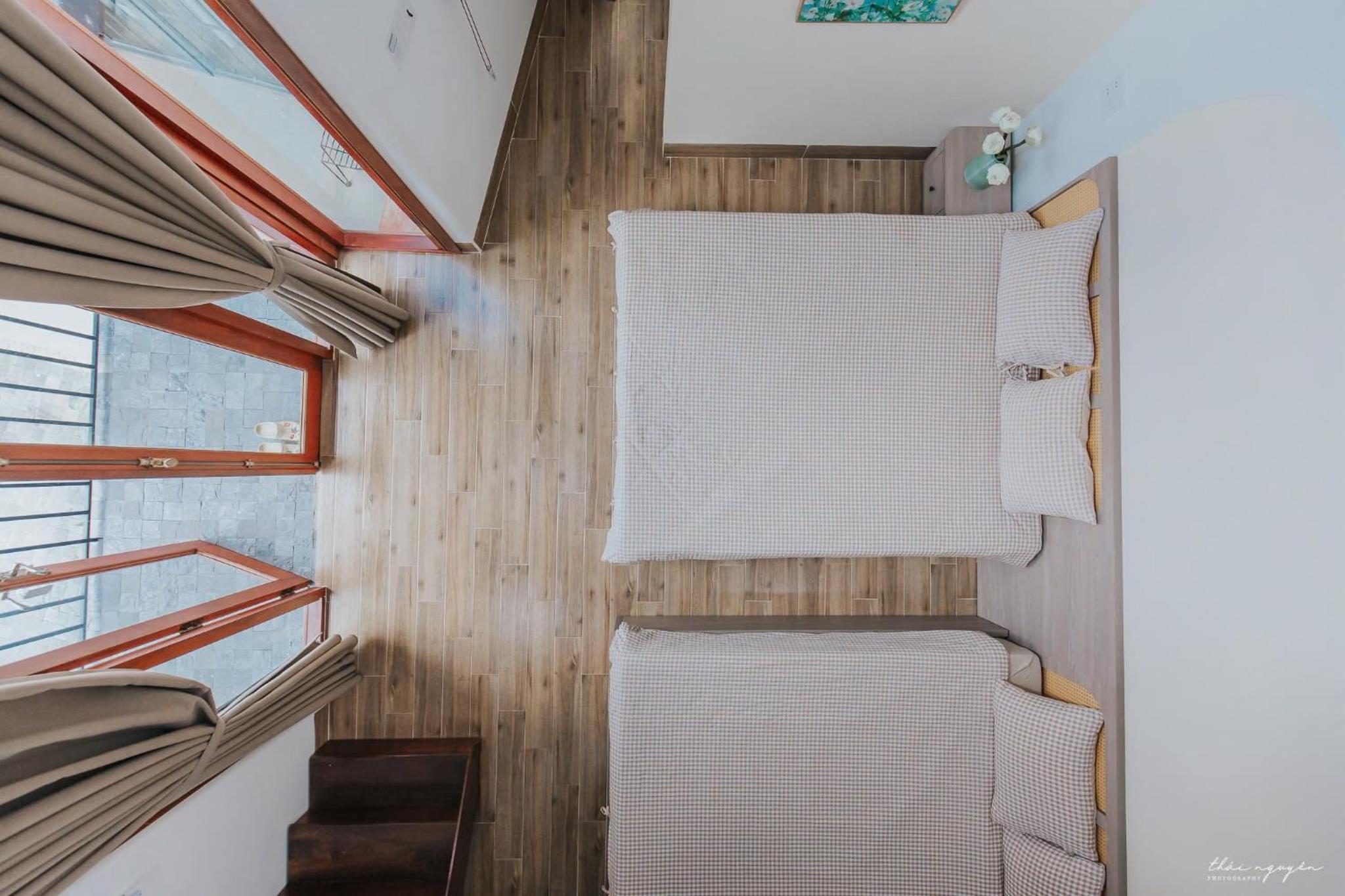 Superior Family Room photo 2
