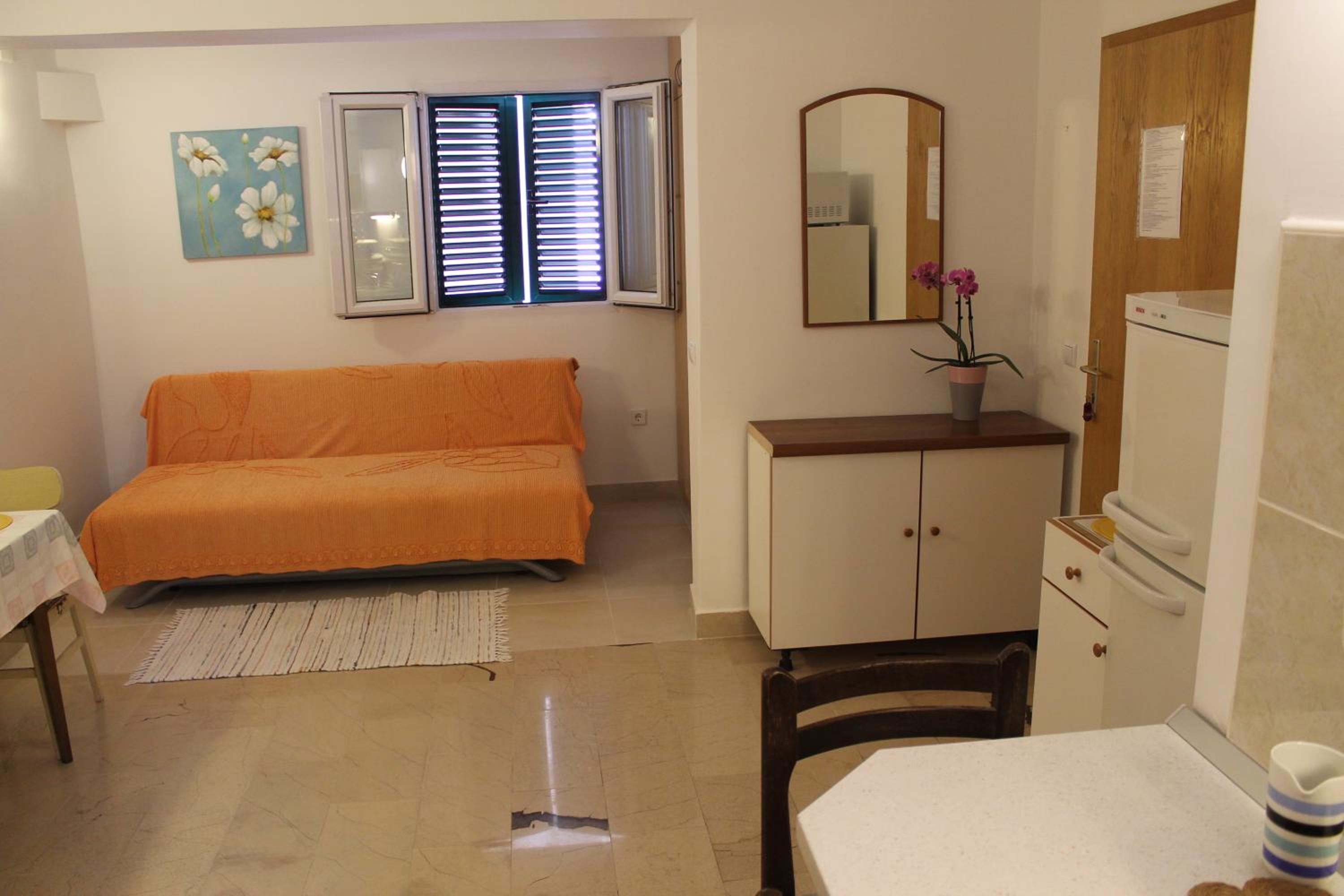 Apartment with Sea View - Photo 29