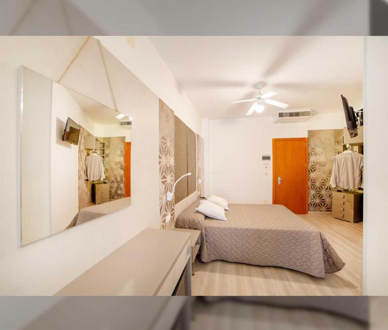 Triple Room with Balcony photo 2
