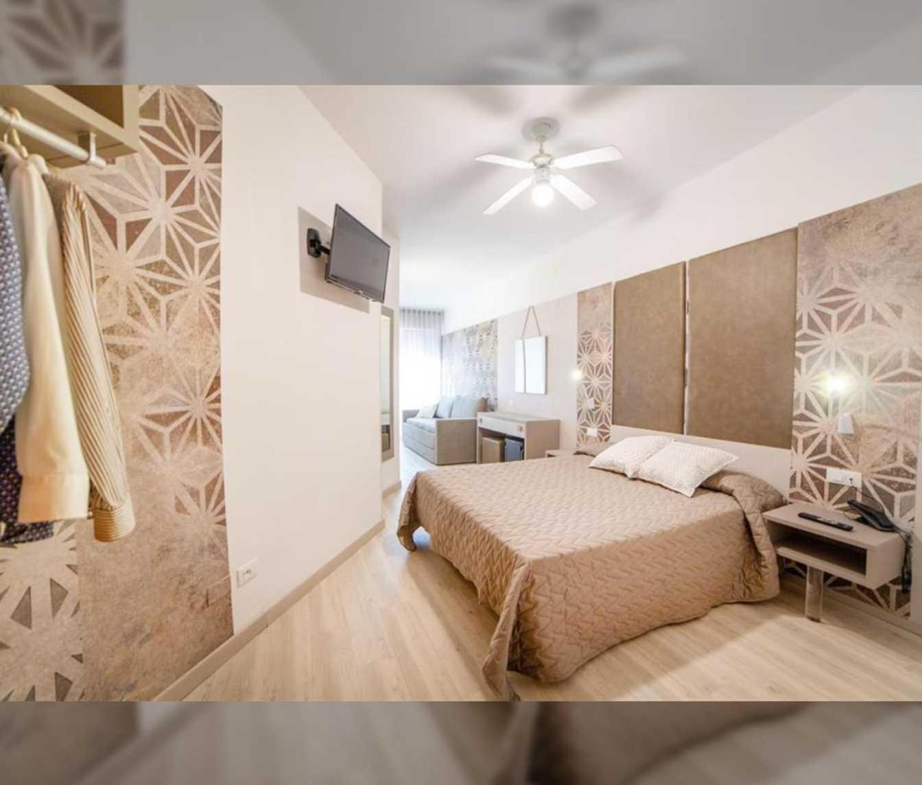 Triple Room with Balcony