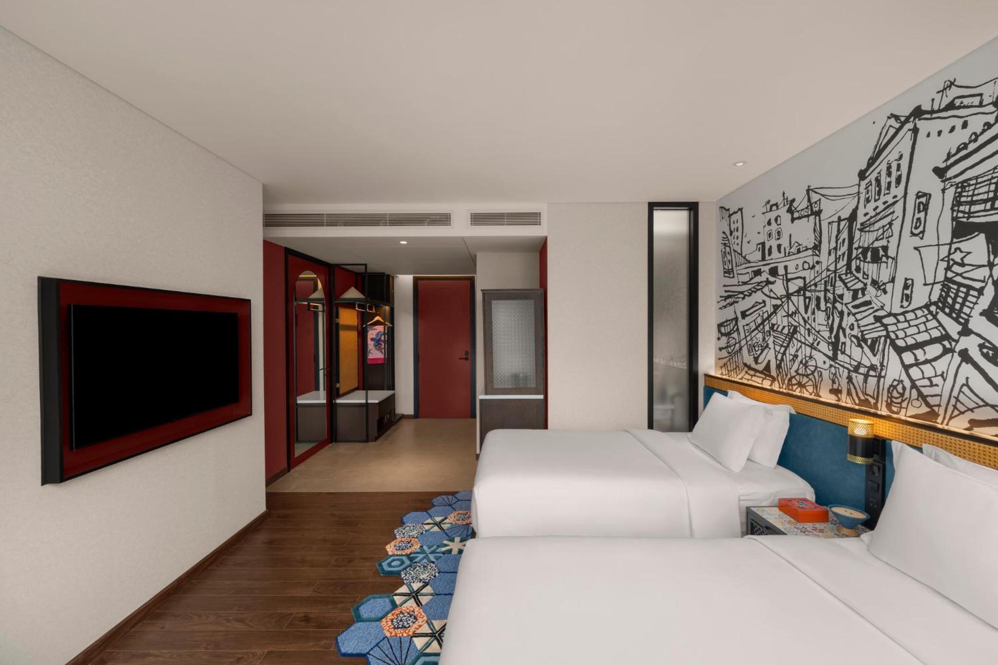 Standard Twin Room with City View
