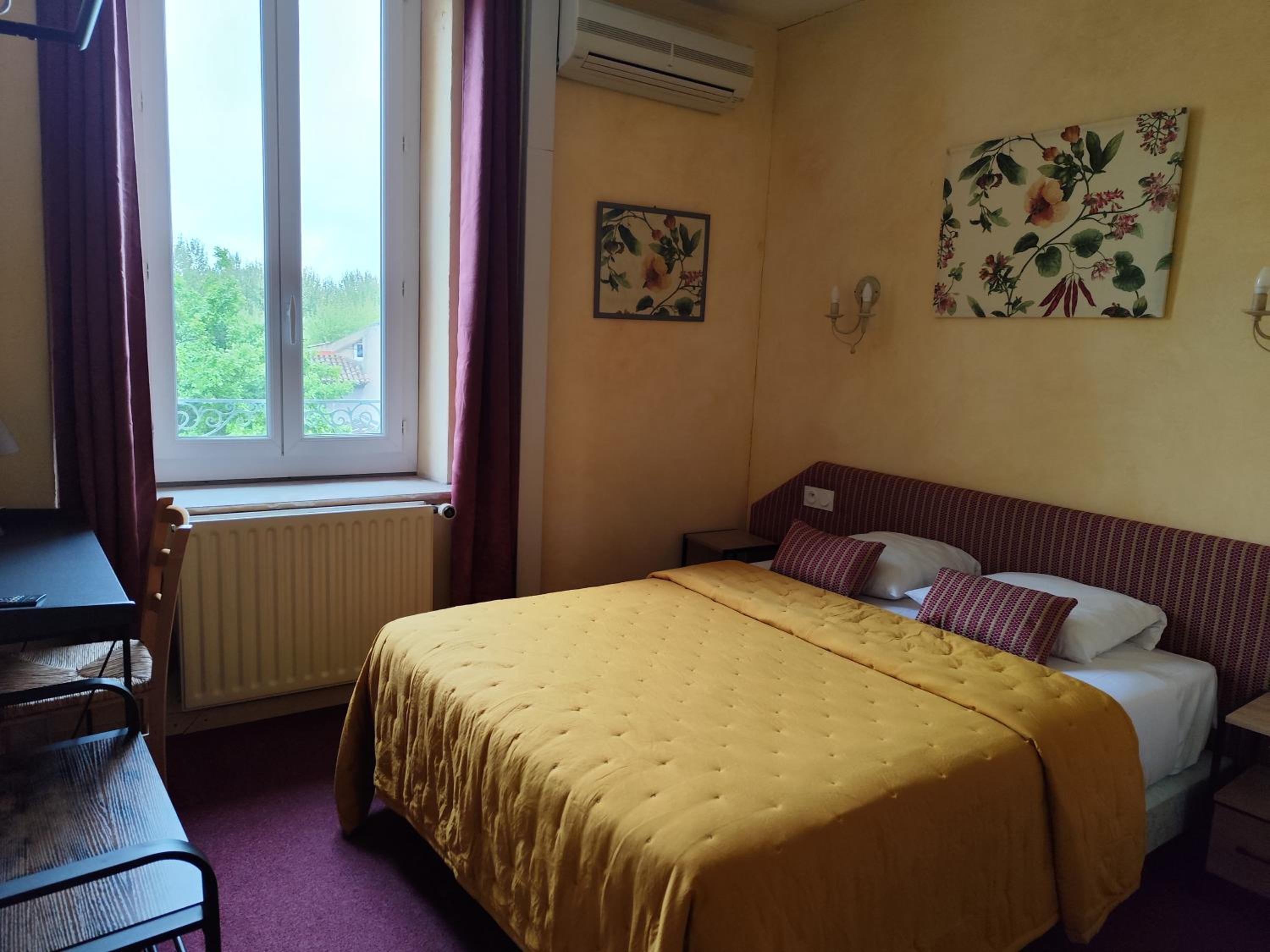 Small Double Room photo 3