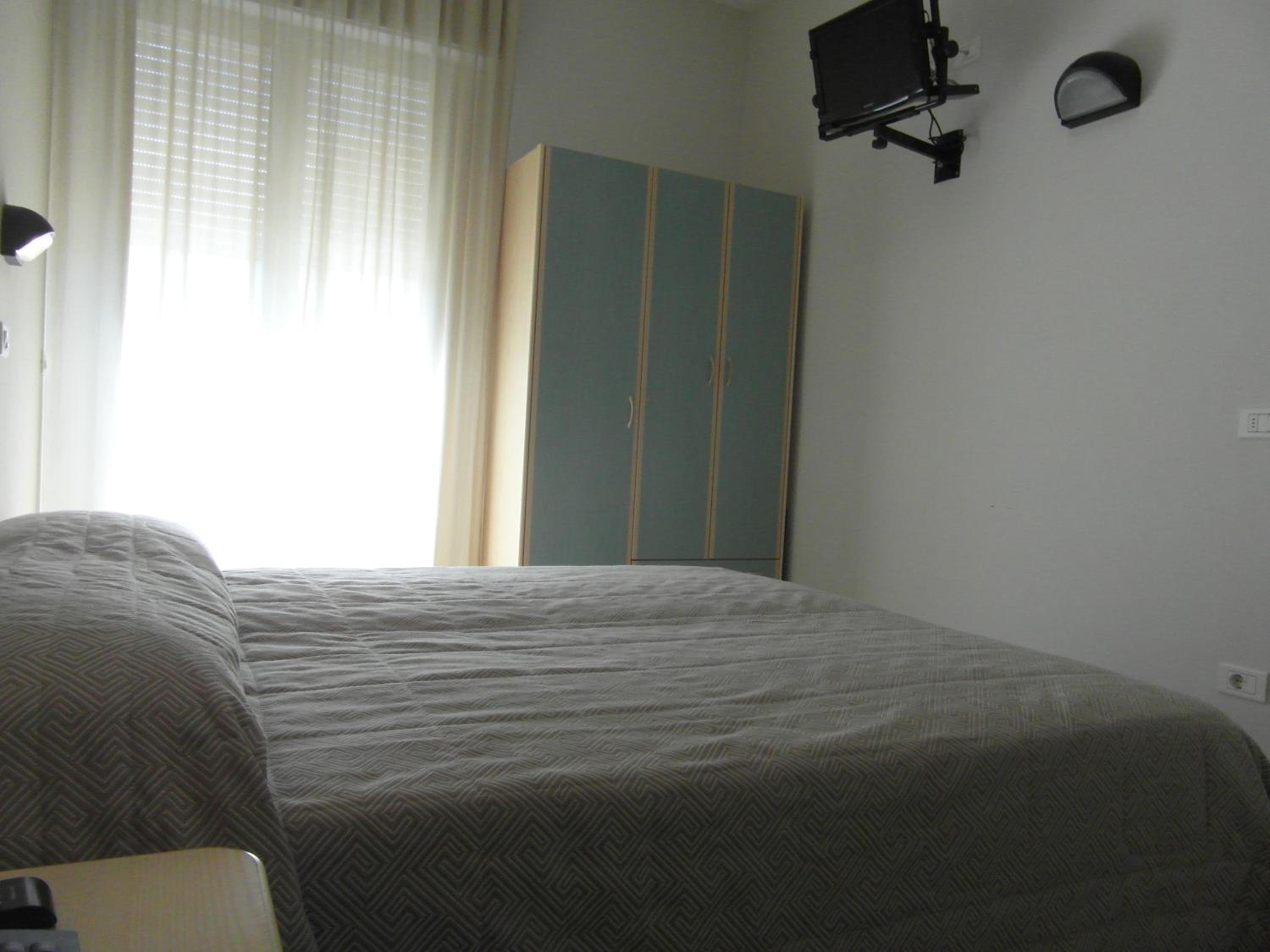 Double or Twin Room photo 1