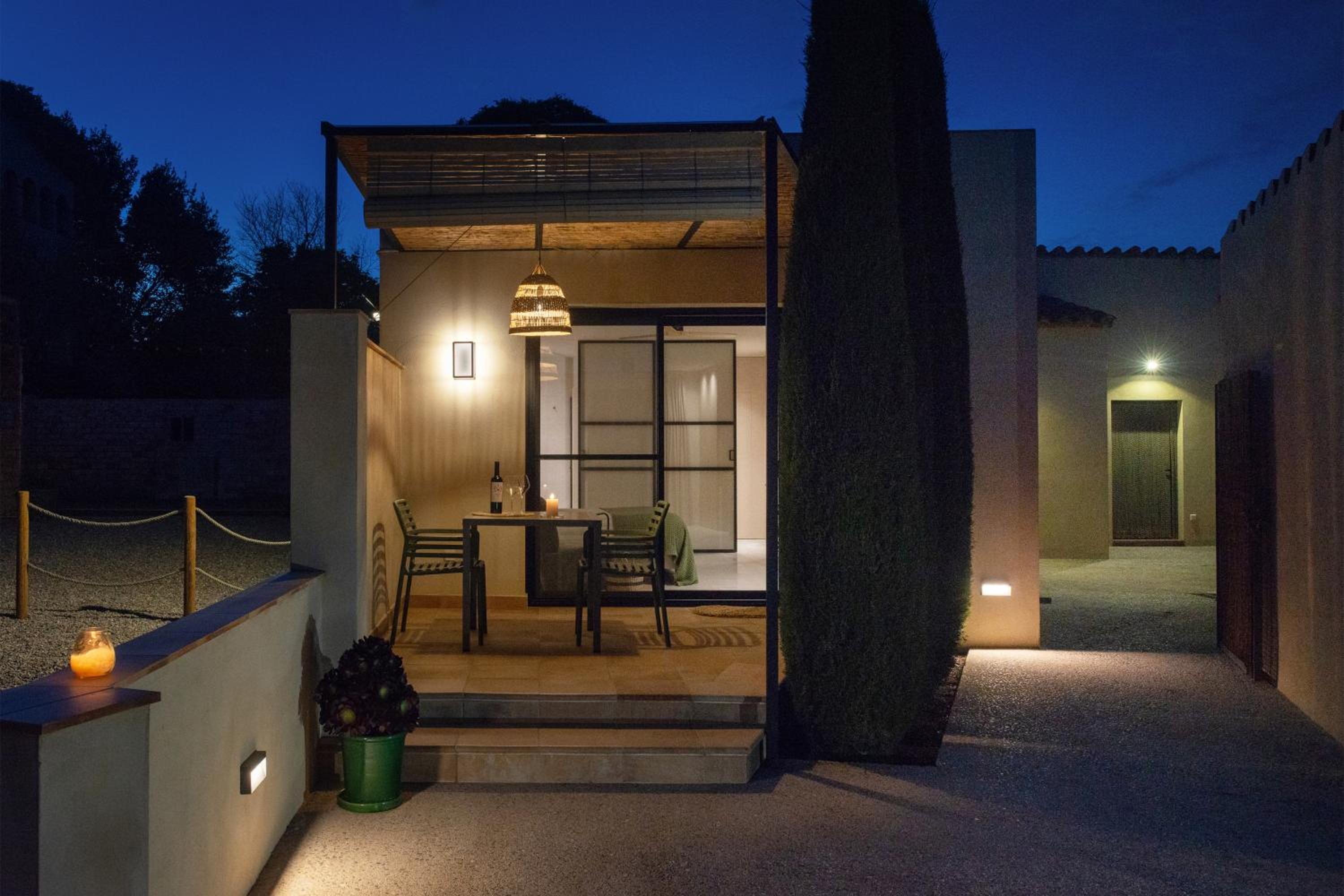 Four-Bedroom House photo 3