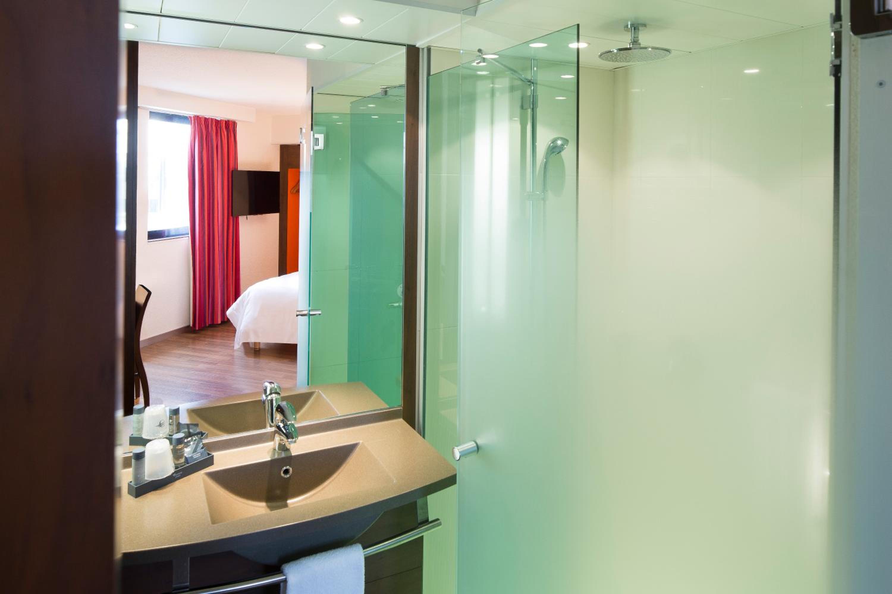 Comfort Twin Room - Photo 3