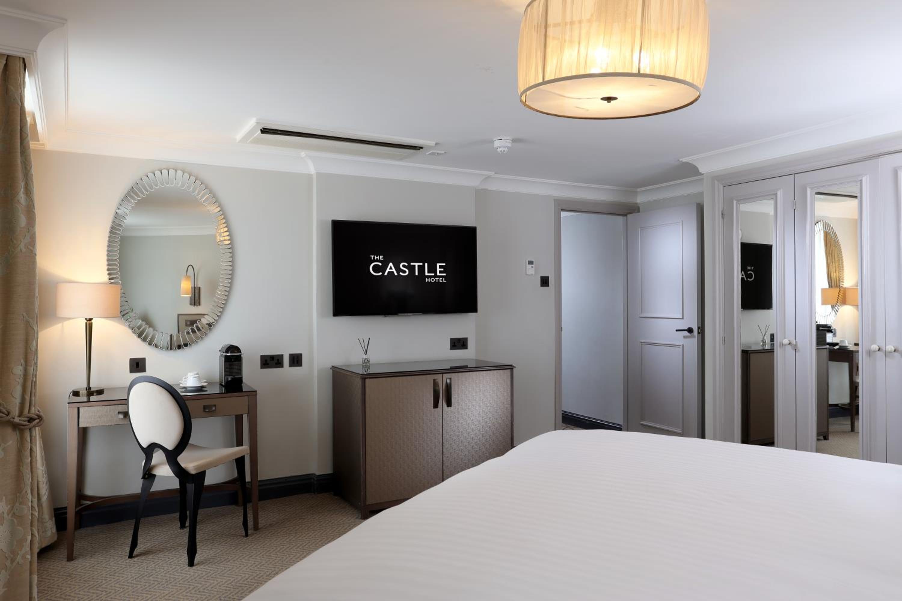 Mews Suite photo 3