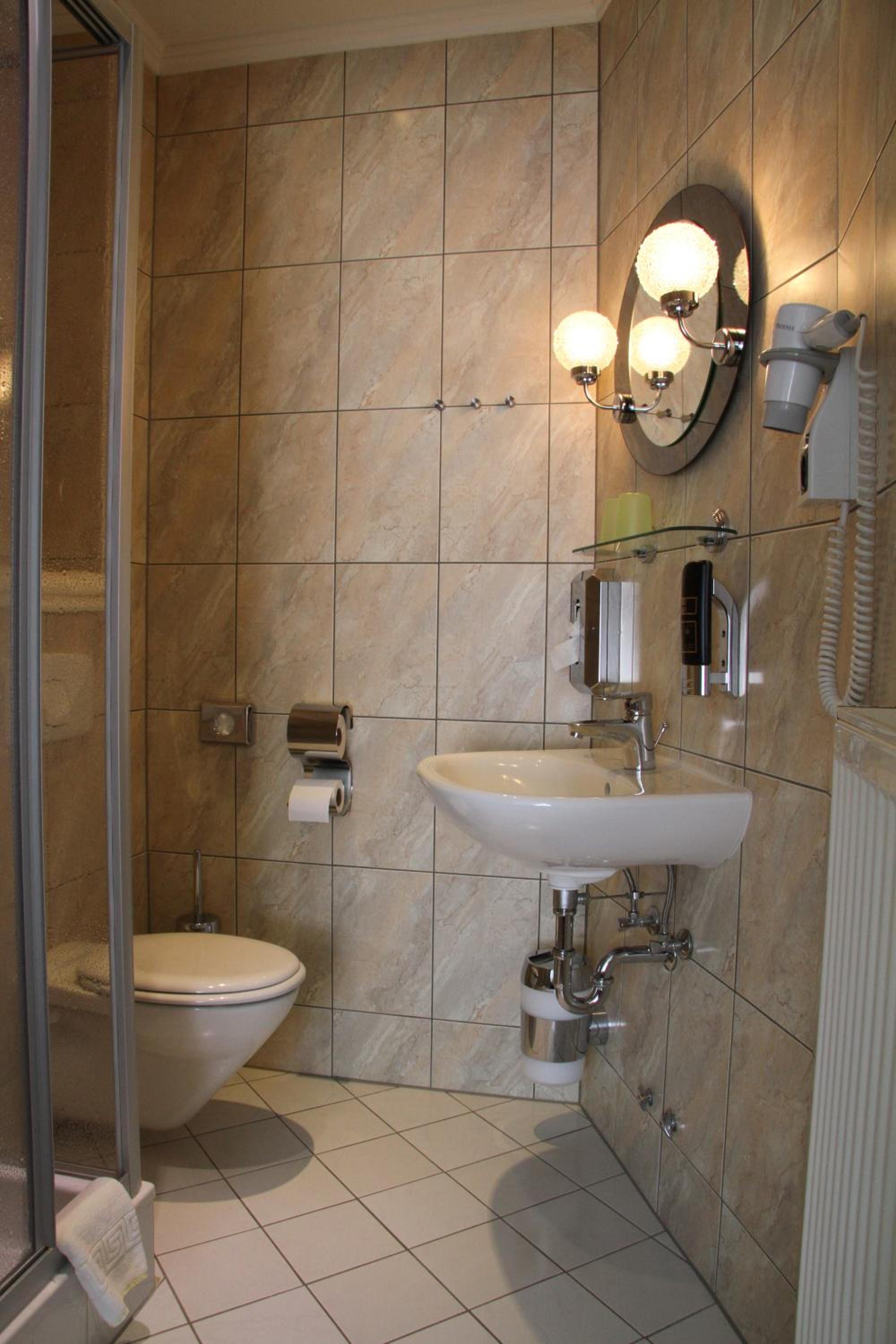 Double Room - Photo 19