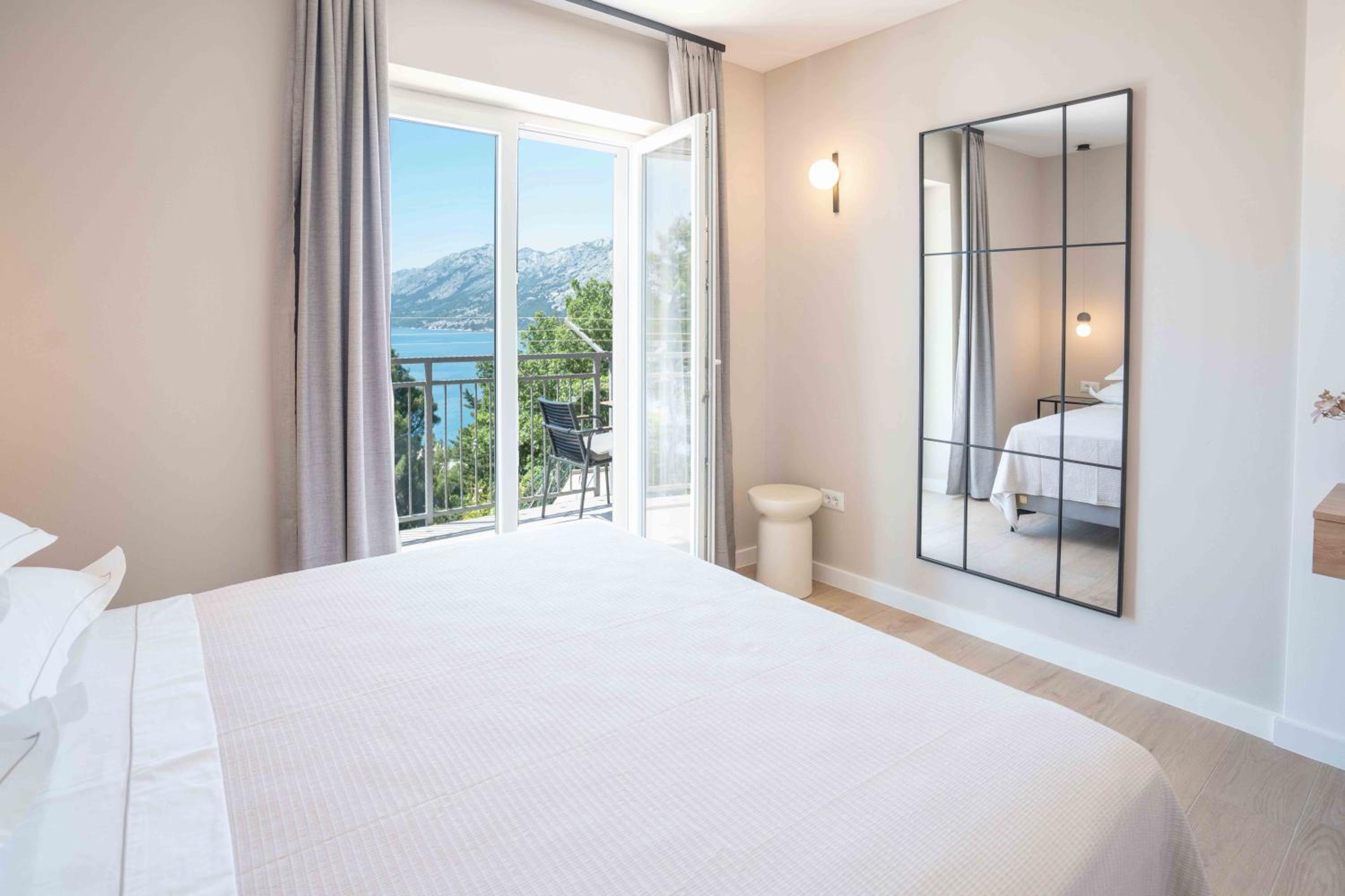 Apartment with Sea View photo 3