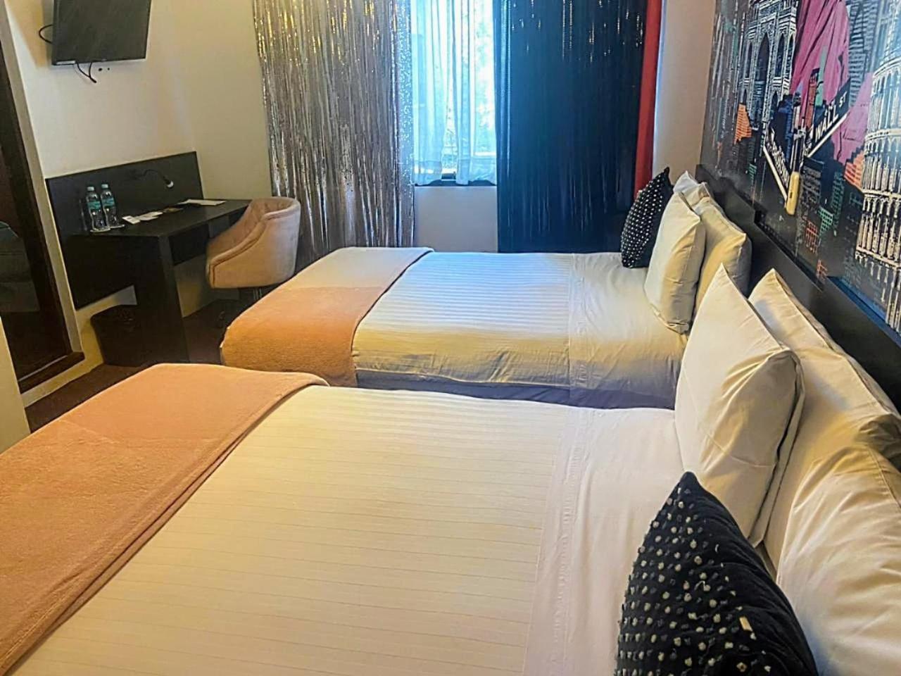 Superior Double Room with Two Double Beds