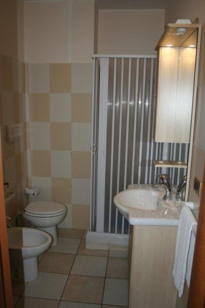 One-Bedroom Apartment with Sea View - Photo 4