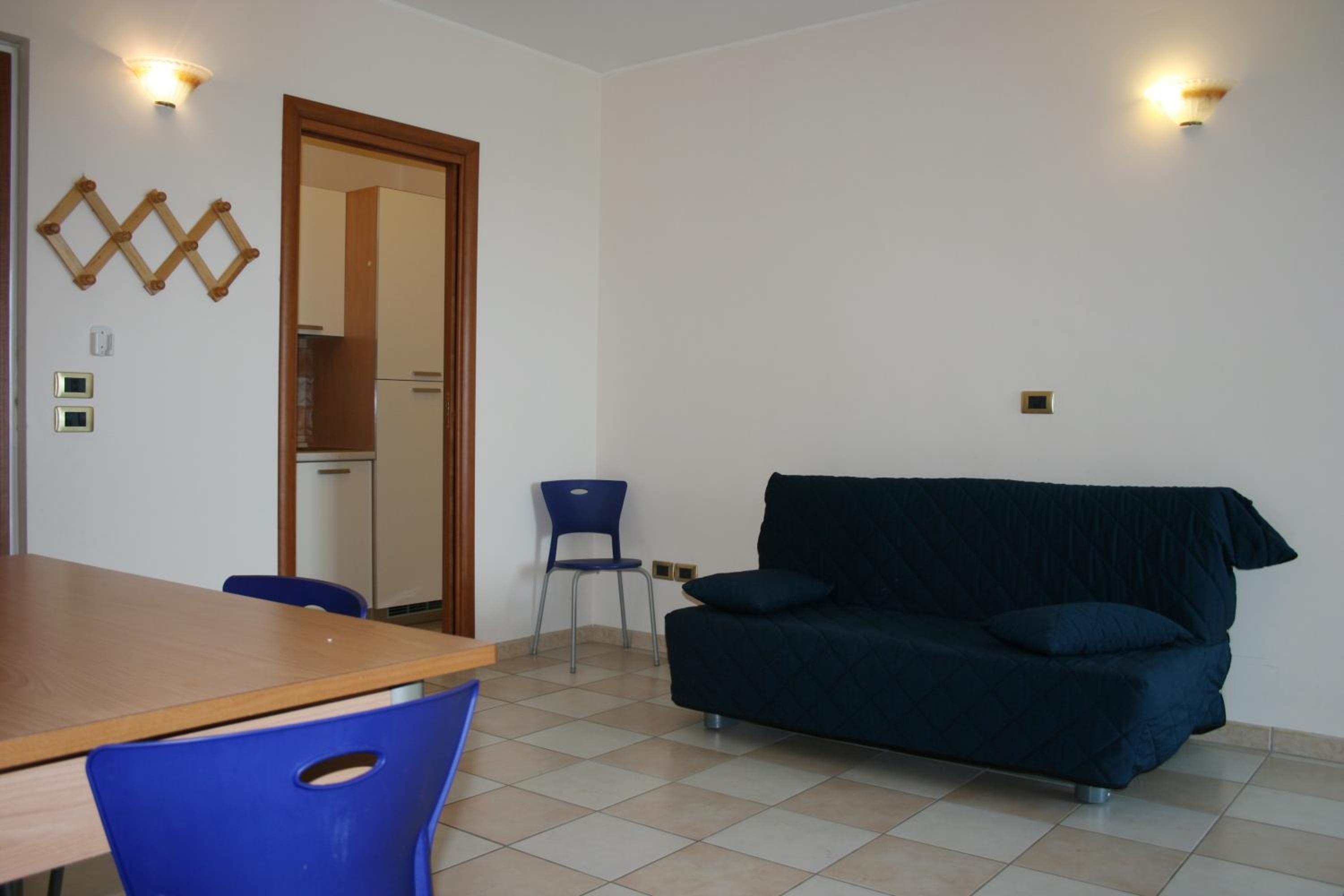 One-Bedroom Apartment with Sea View - Photo 5