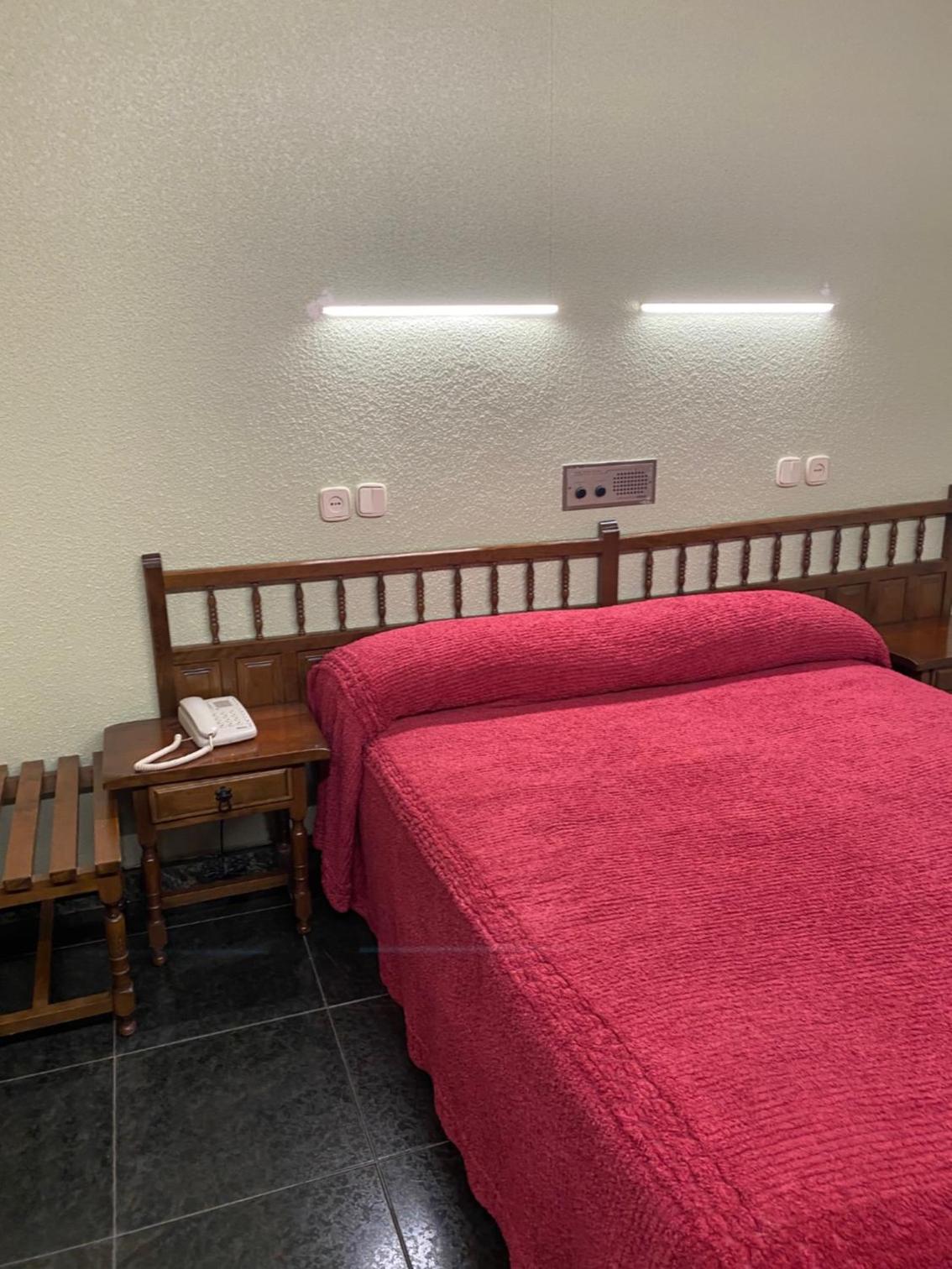 Budget Double or Twin Room photo 2