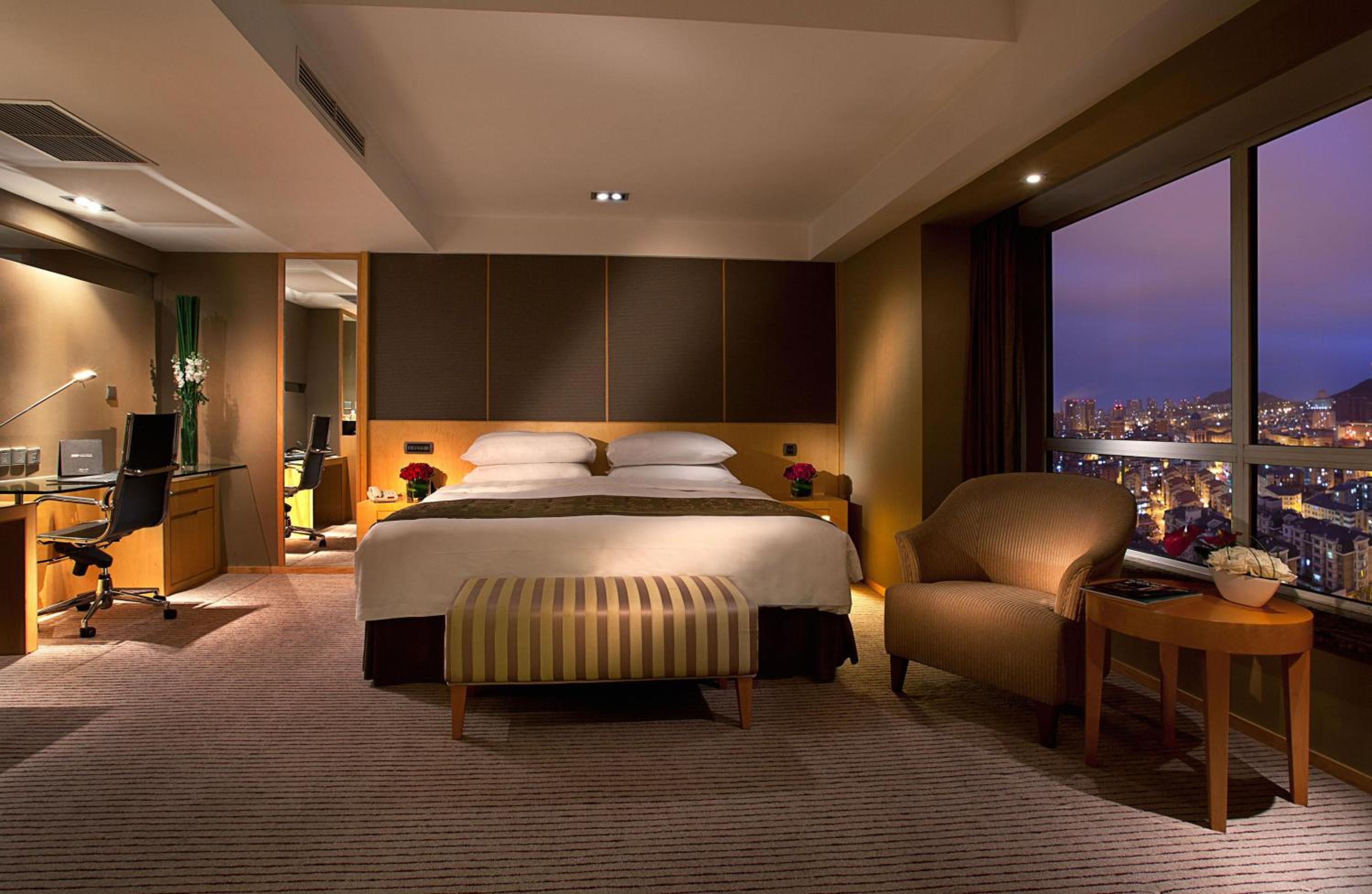 Superior King Room - Photo 1