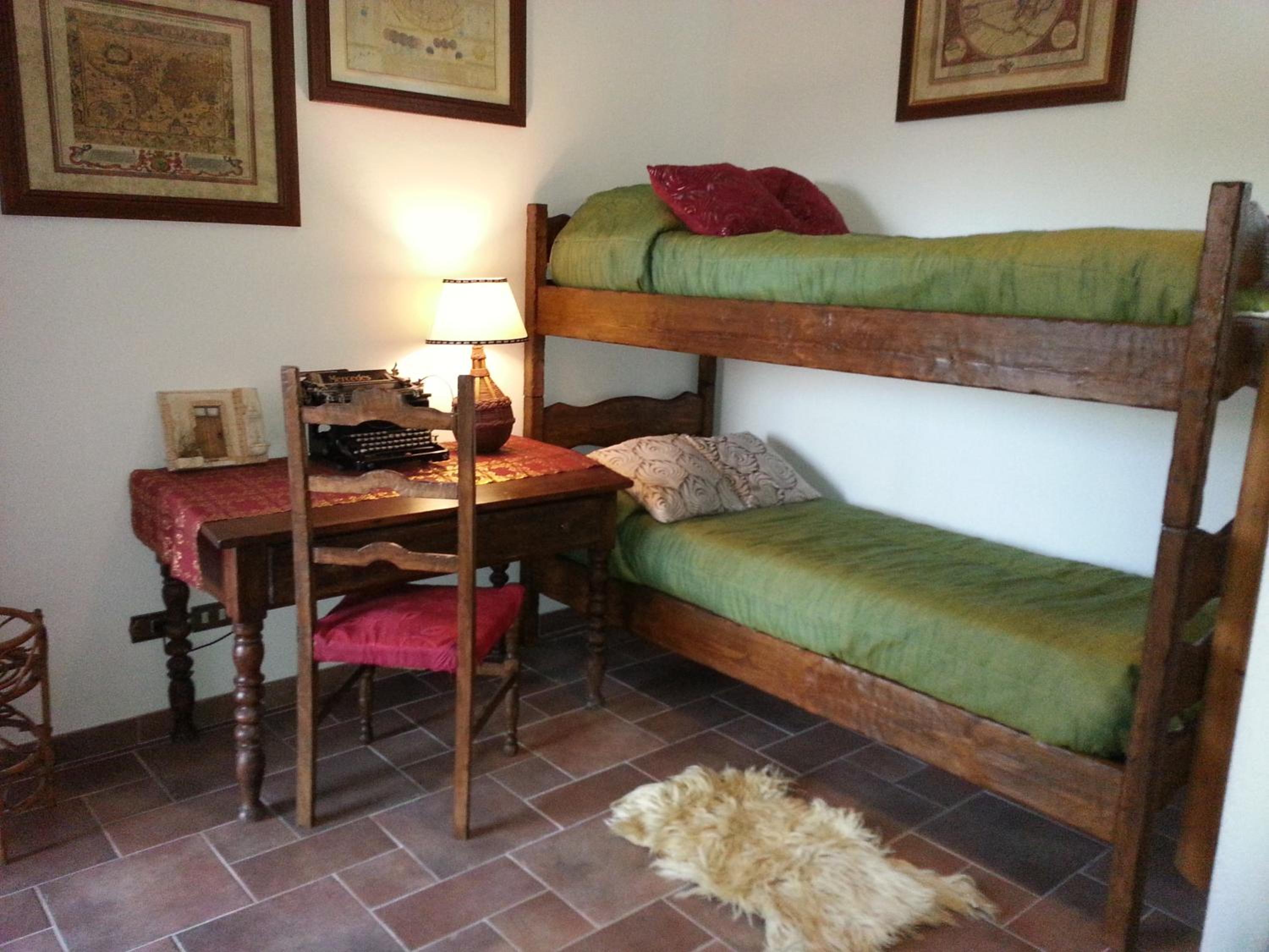Two Connecting Double Rooms - Photo 10