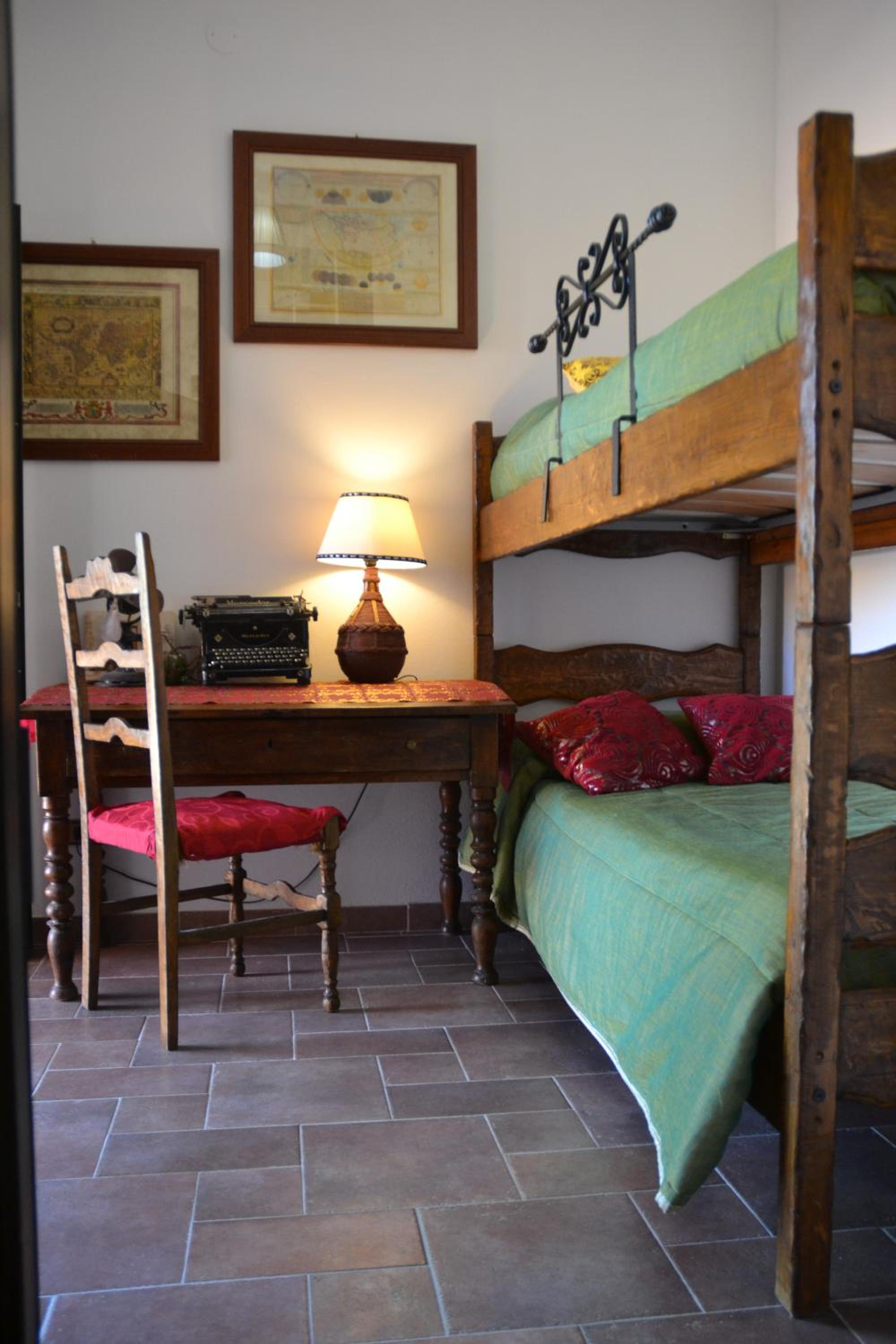 Two Connecting Double Rooms - Photo 8