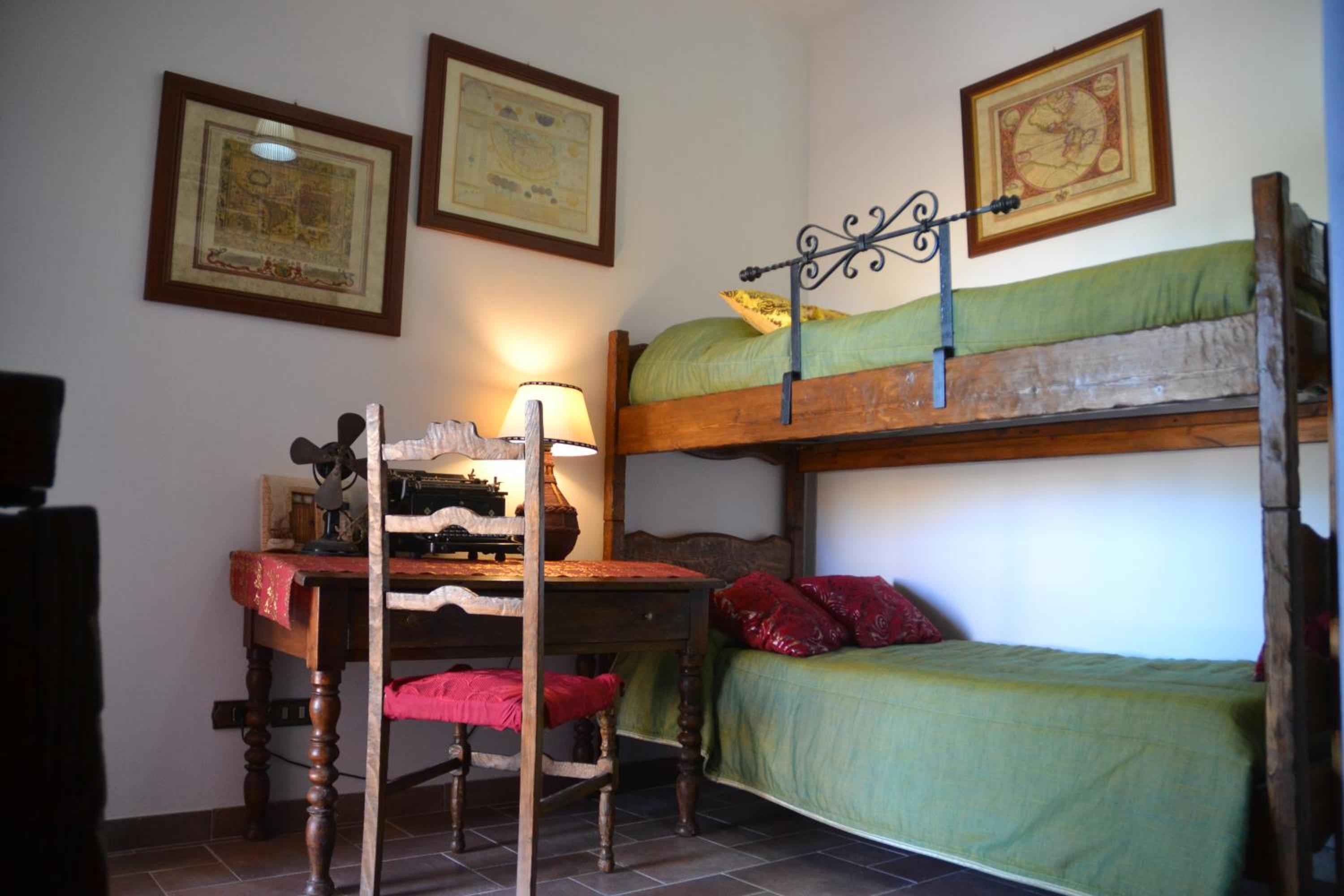 Two Connecting Double Rooms - Photo 19