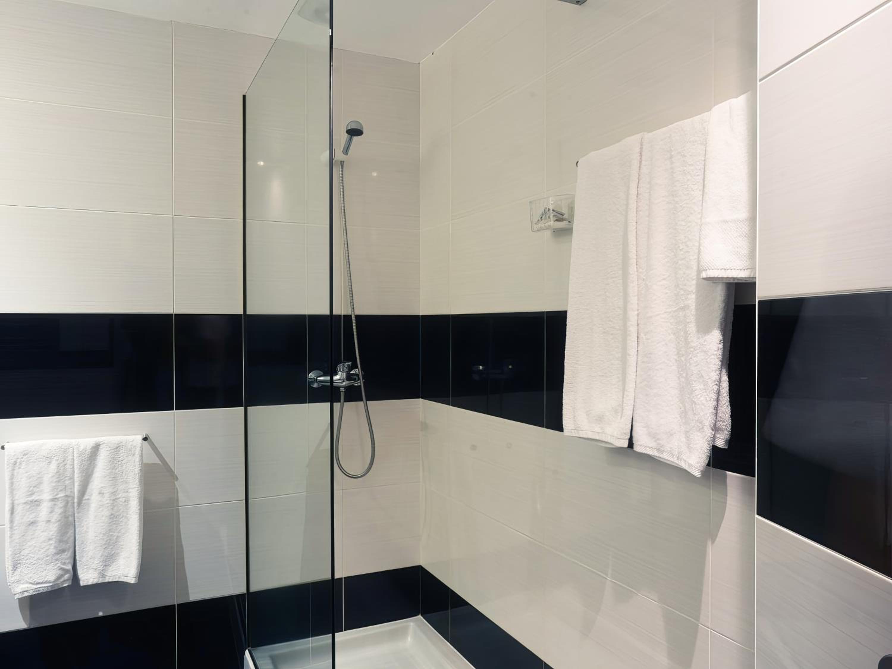 Triple Room - Photo 3