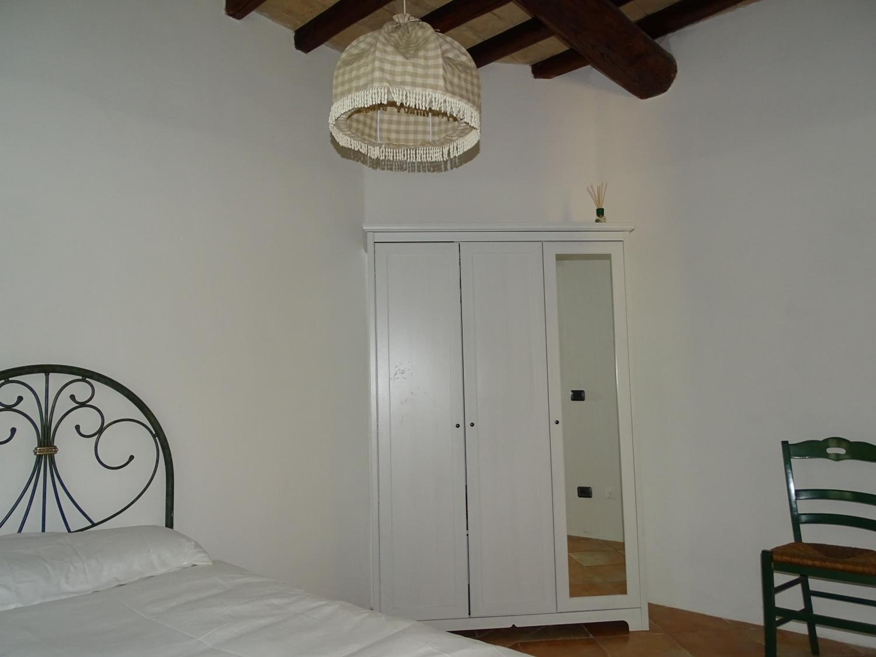 Family Room with Private External Bathroom photo 3