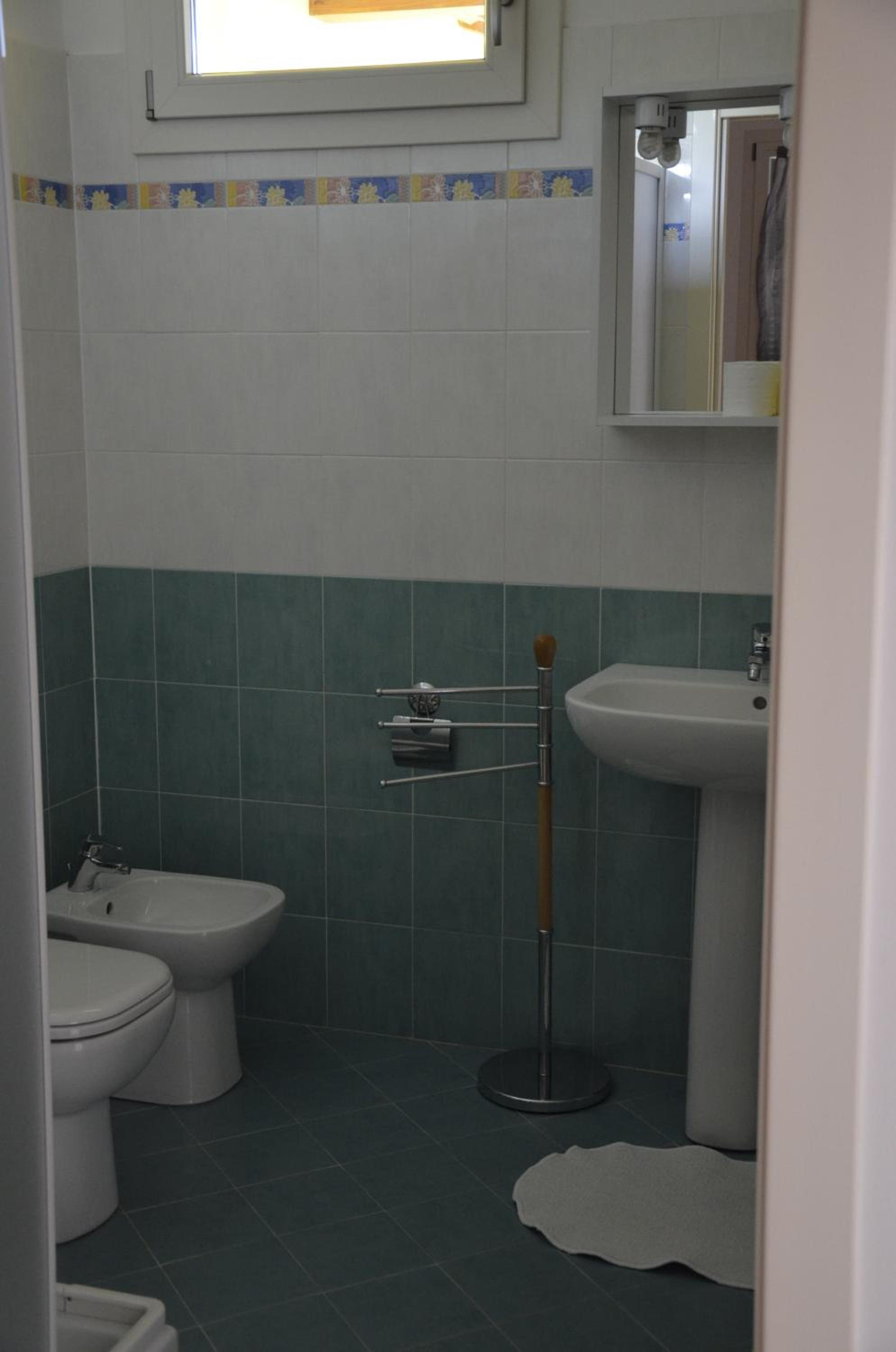 One-Bedroom Apartment with Balcony photo 2