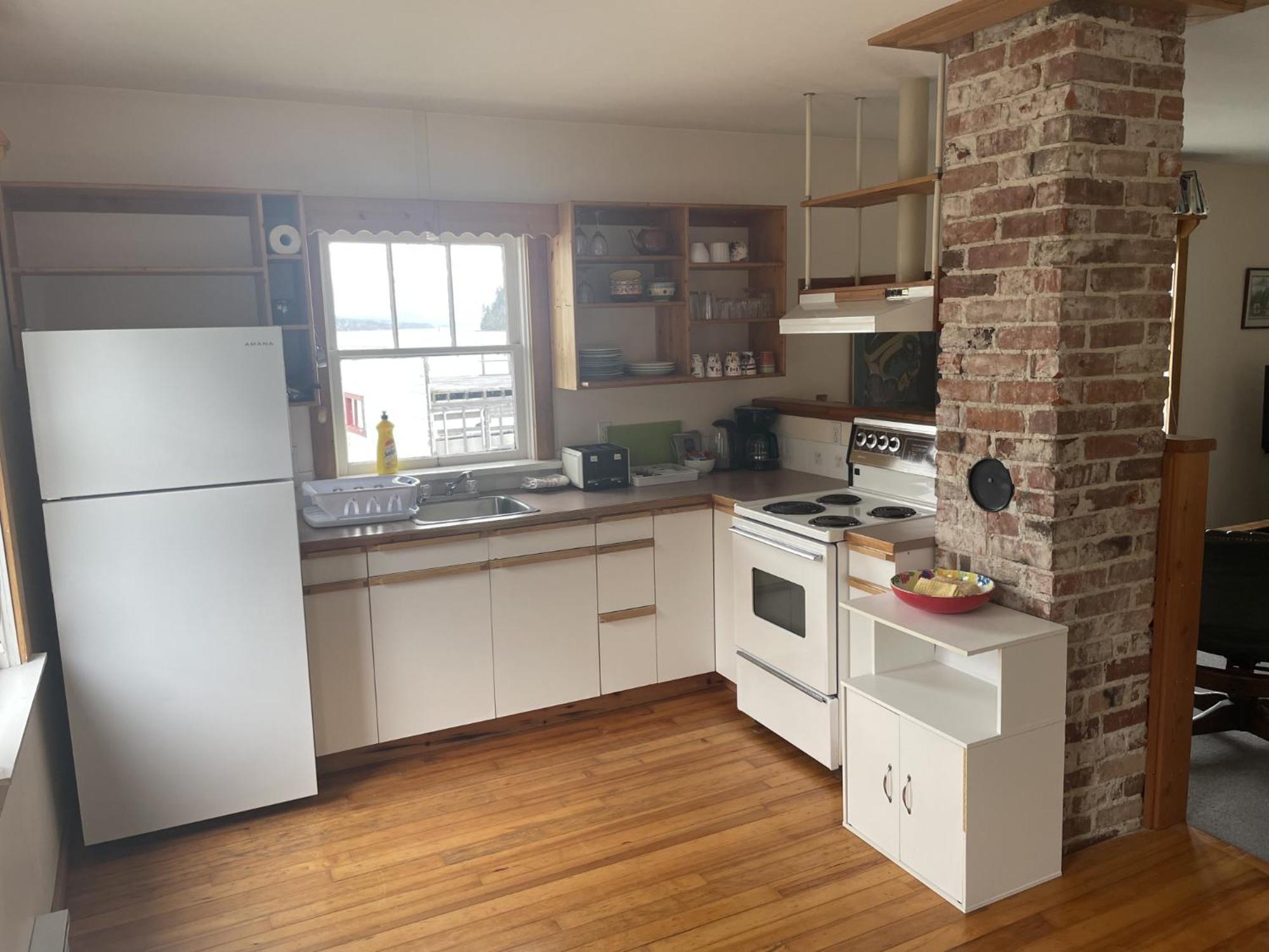 Two-Bedroom Cottage photo 3