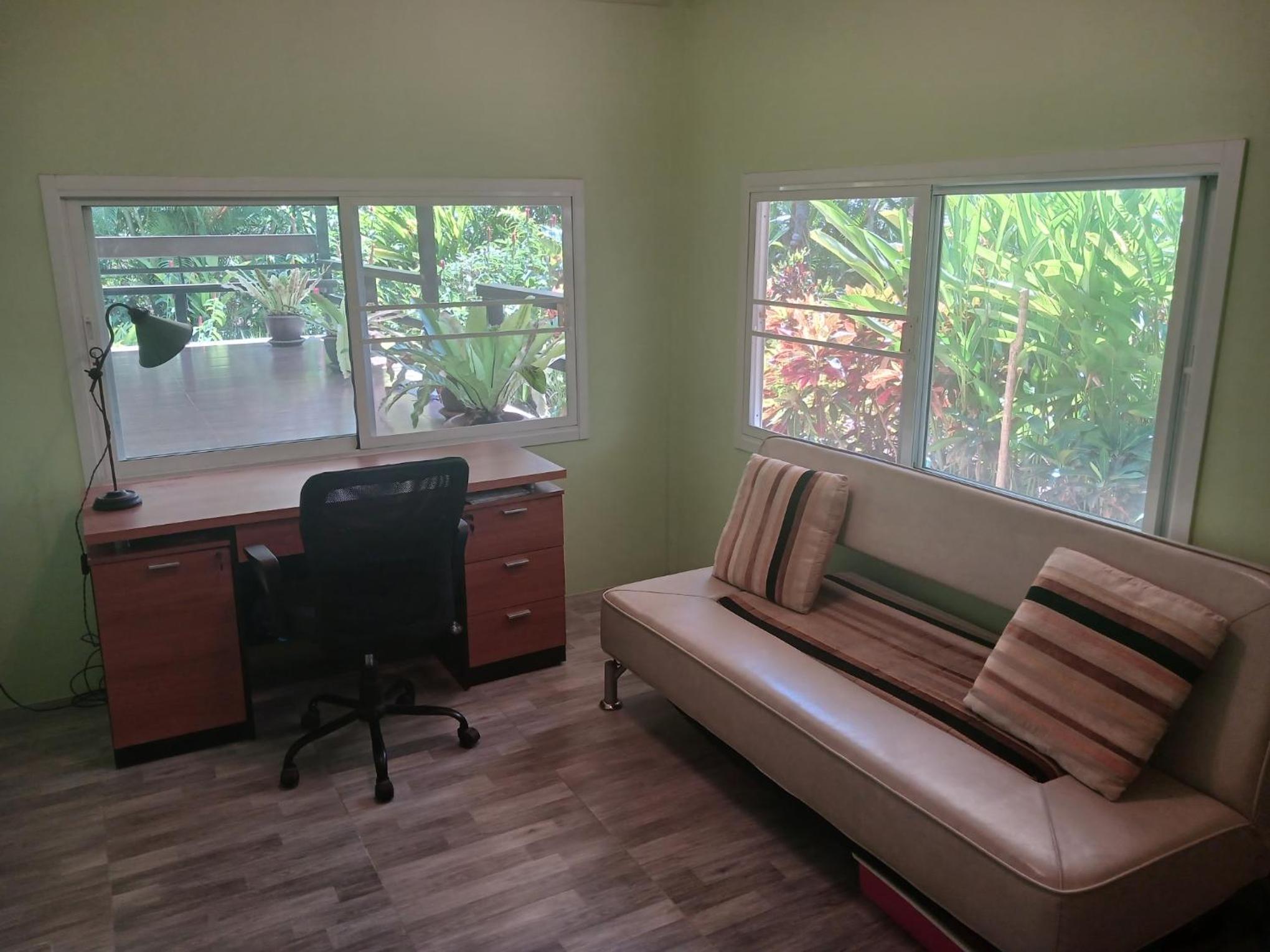 One-Bedroom House photo 2