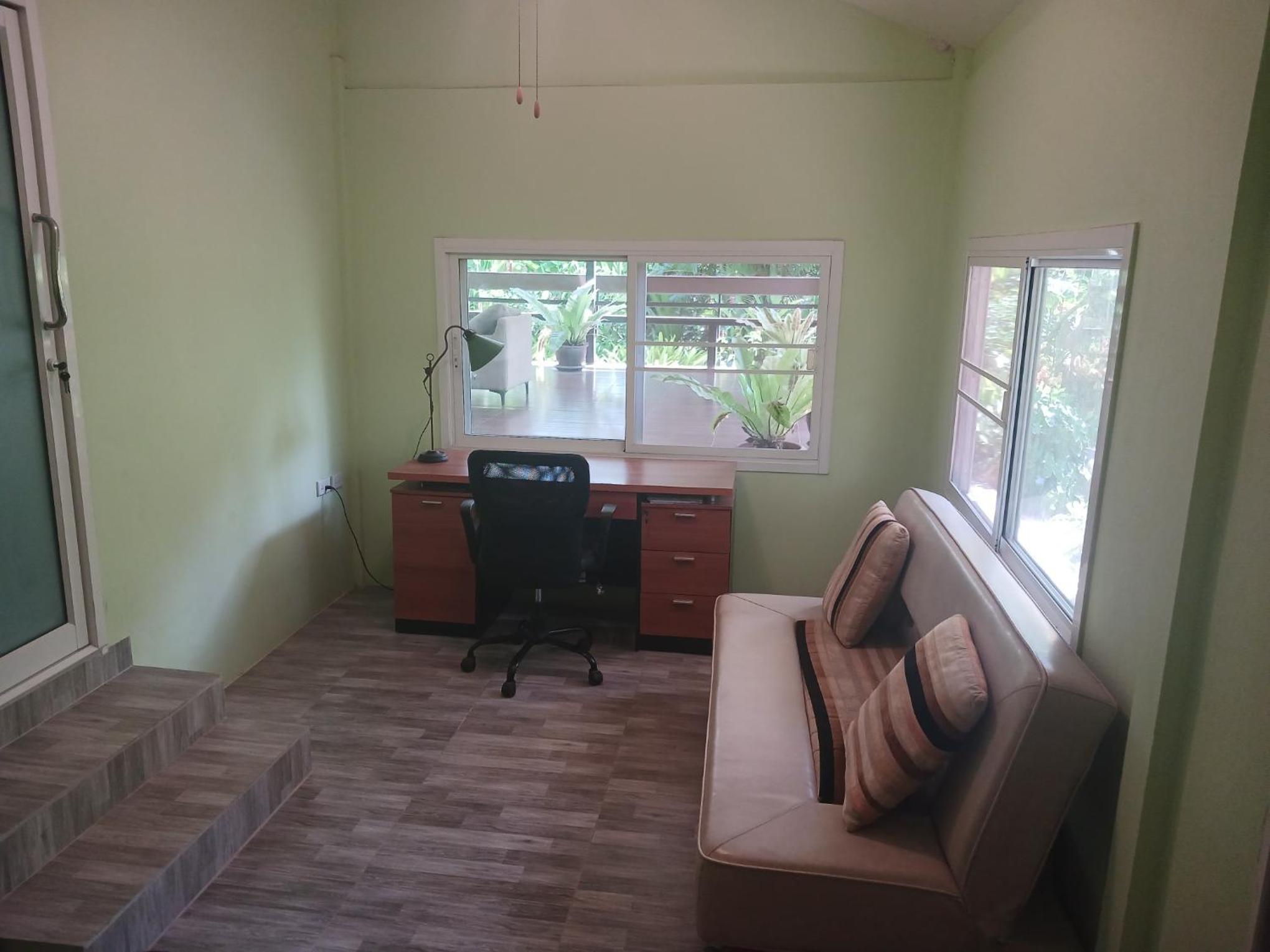 One-Bedroom House photo 1