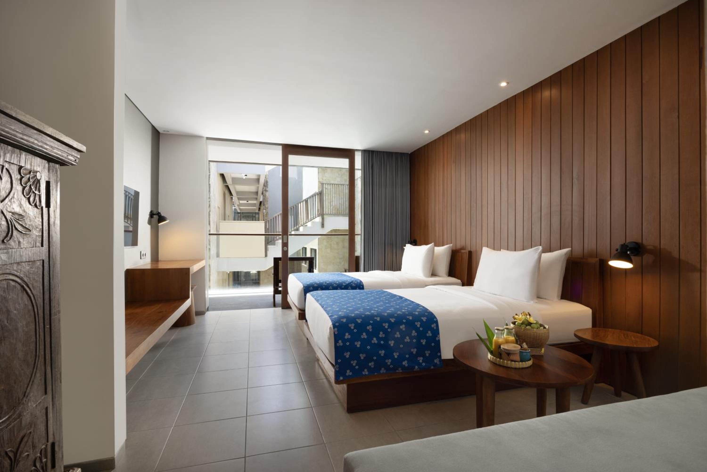 Studio - Twin Room with Balcony