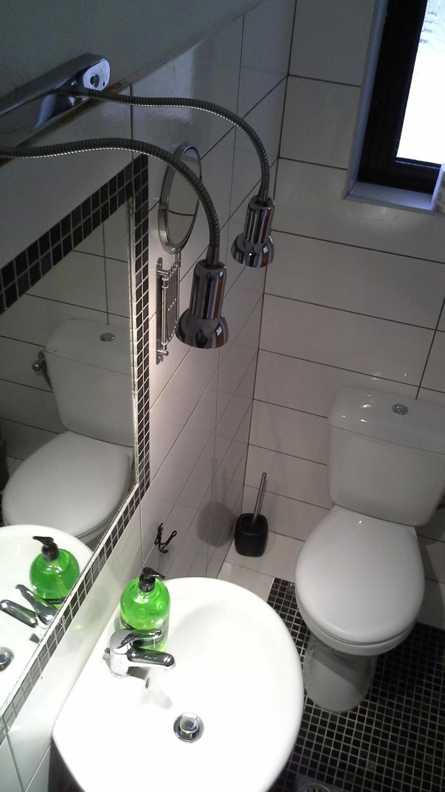 One-Bedroom Apartment - Photo 12