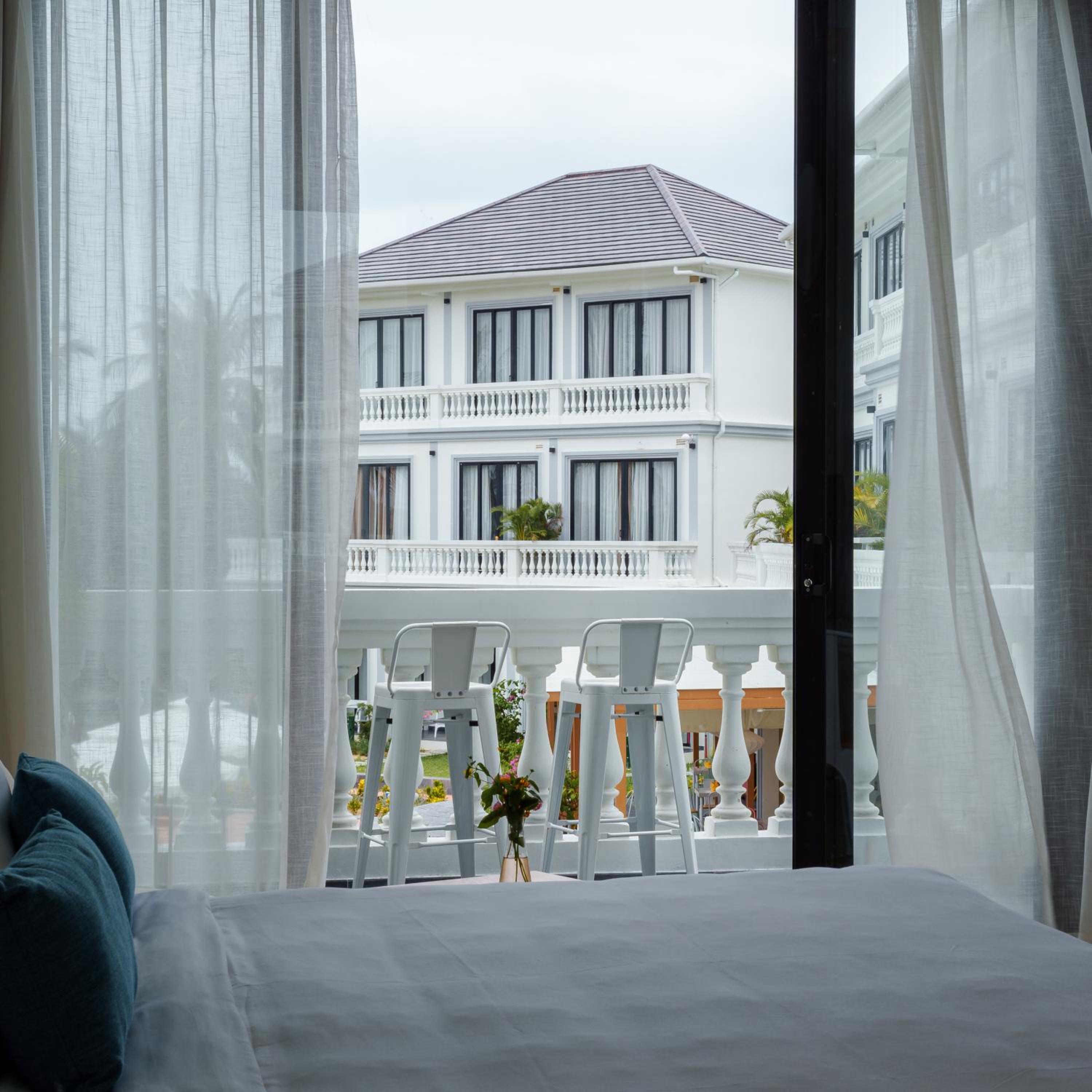 Deluxe Double or Twin Room with River View photo 3