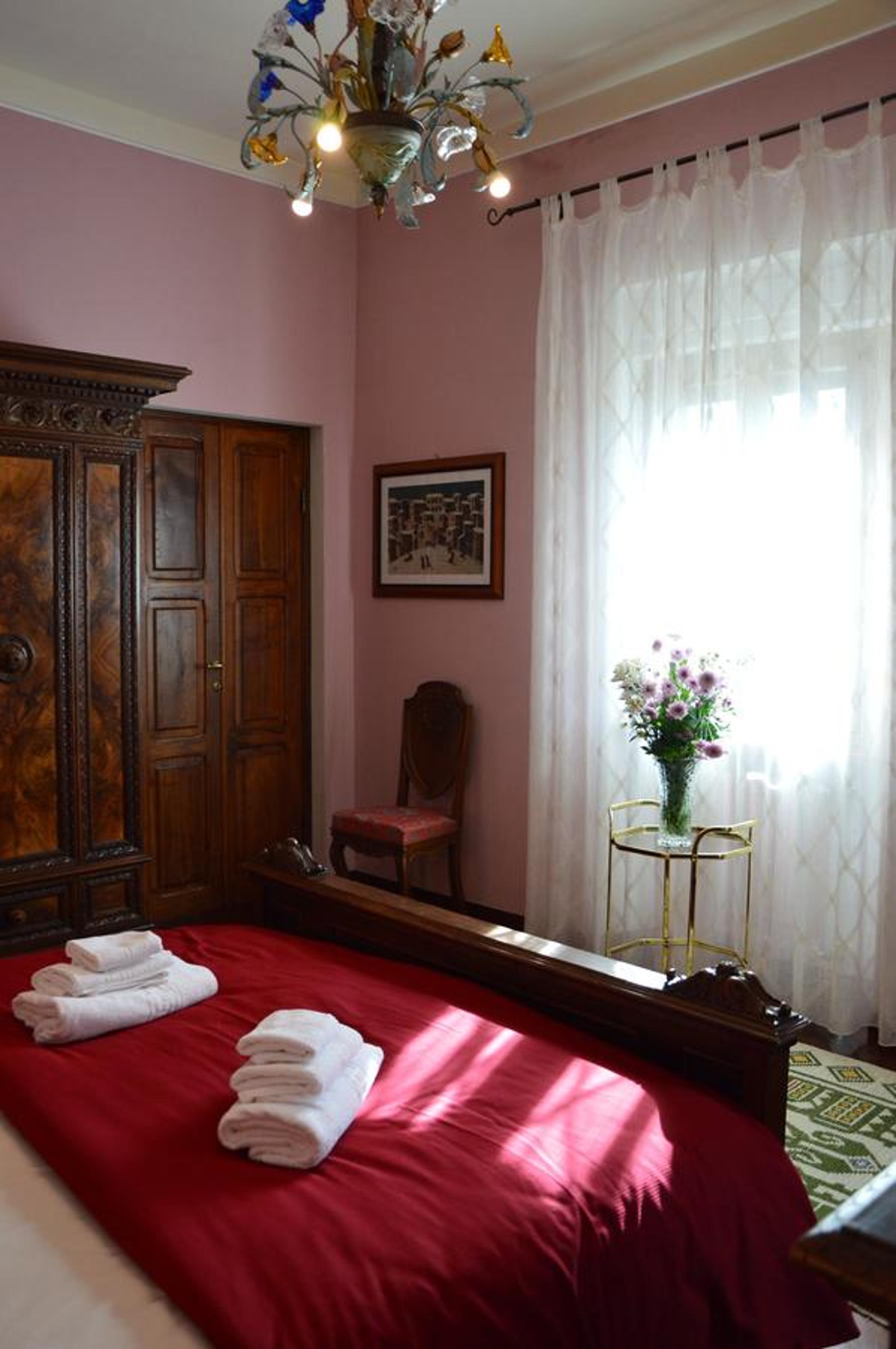 Double Room with Spa Bath photo 1
