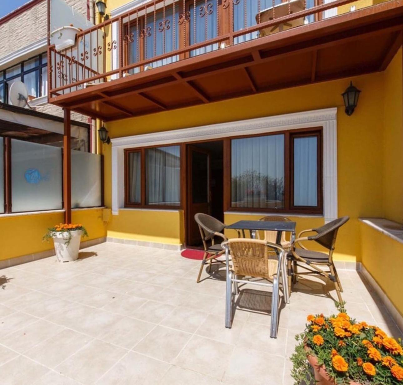 Standard Triple Room with Sea View photo 1