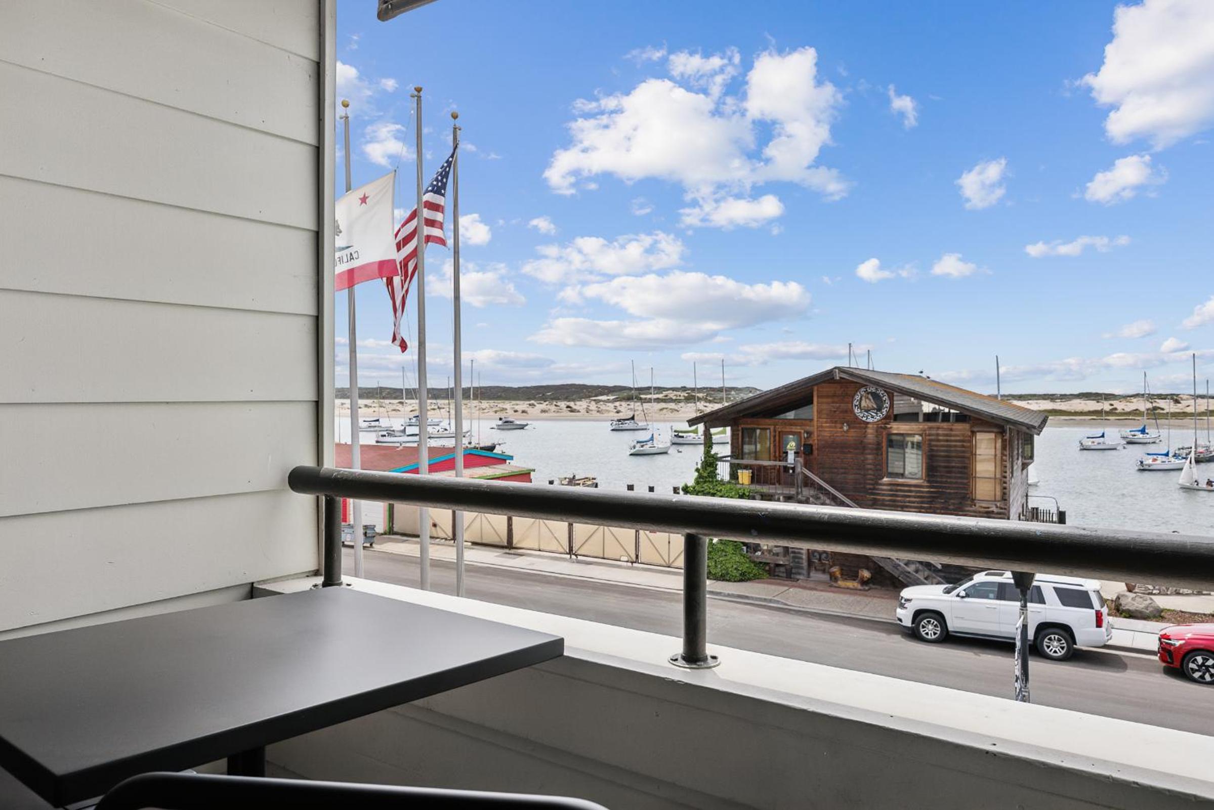 Deluxe Double Room with Balcony - Photo 1