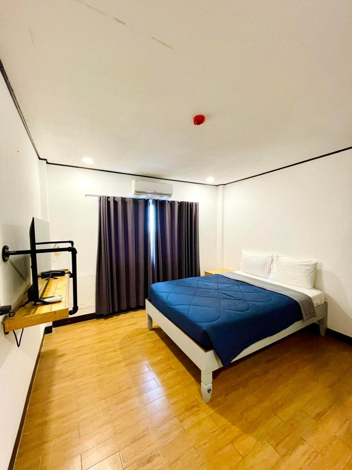One-Bedroom Suite photo 1