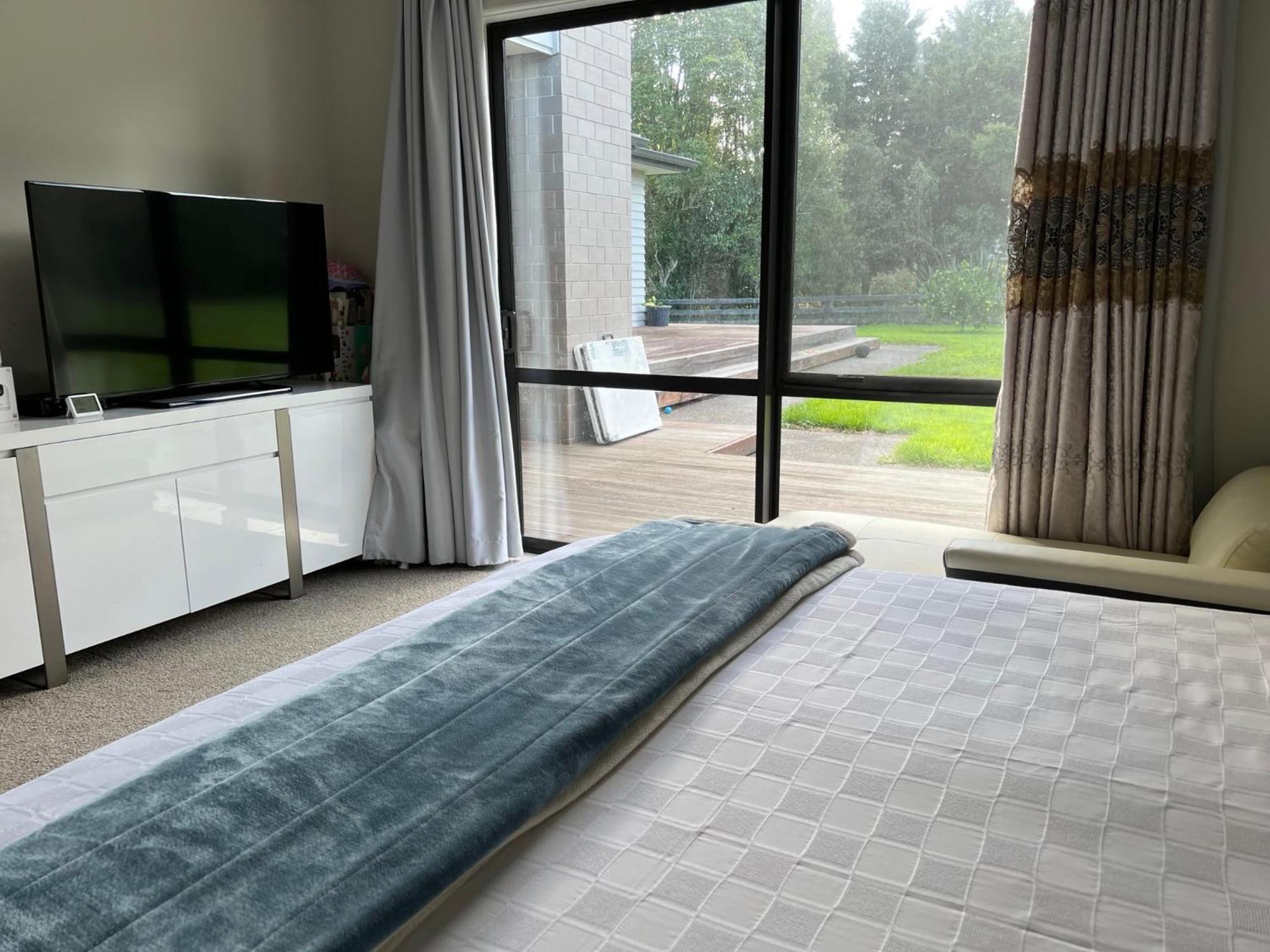 Deluxe King Suite