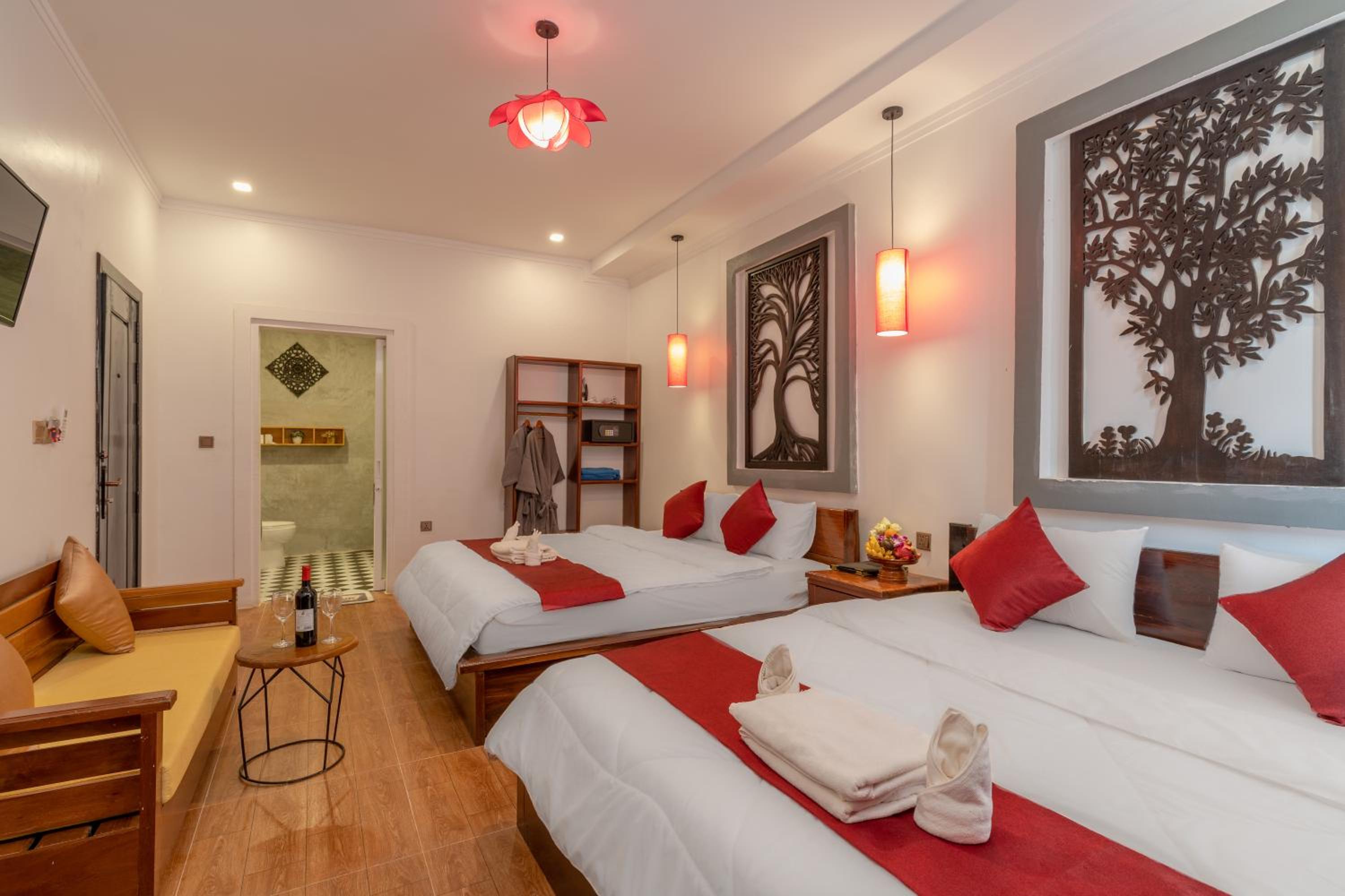 Deluxe Double or Twin Room photo 2